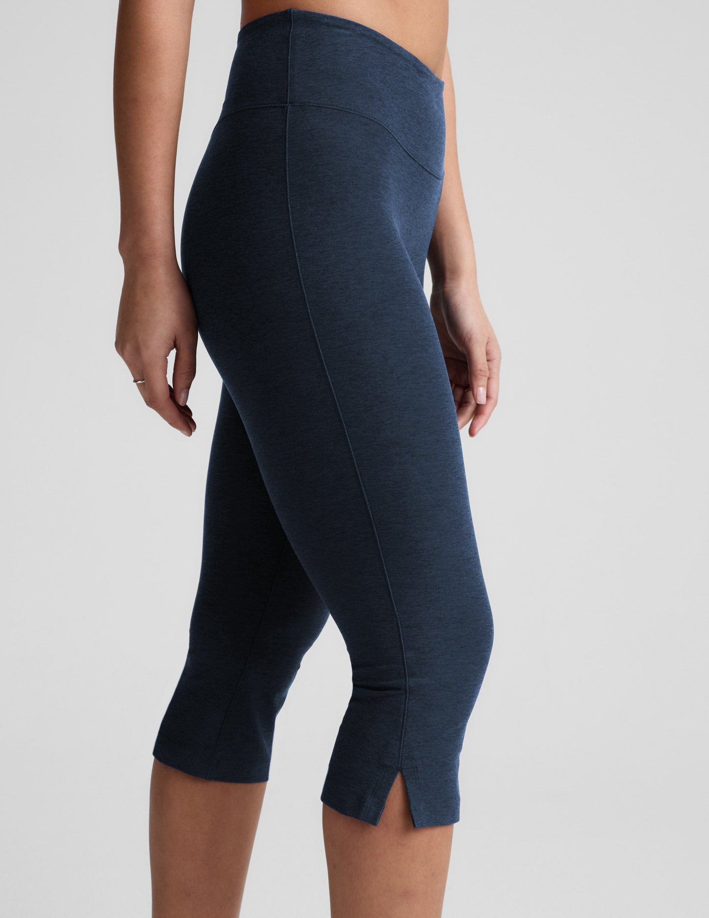 Beyond Yoga Mid-Rise Slit Pedal Pusher Spacedye Legging - Nocturnal Navy