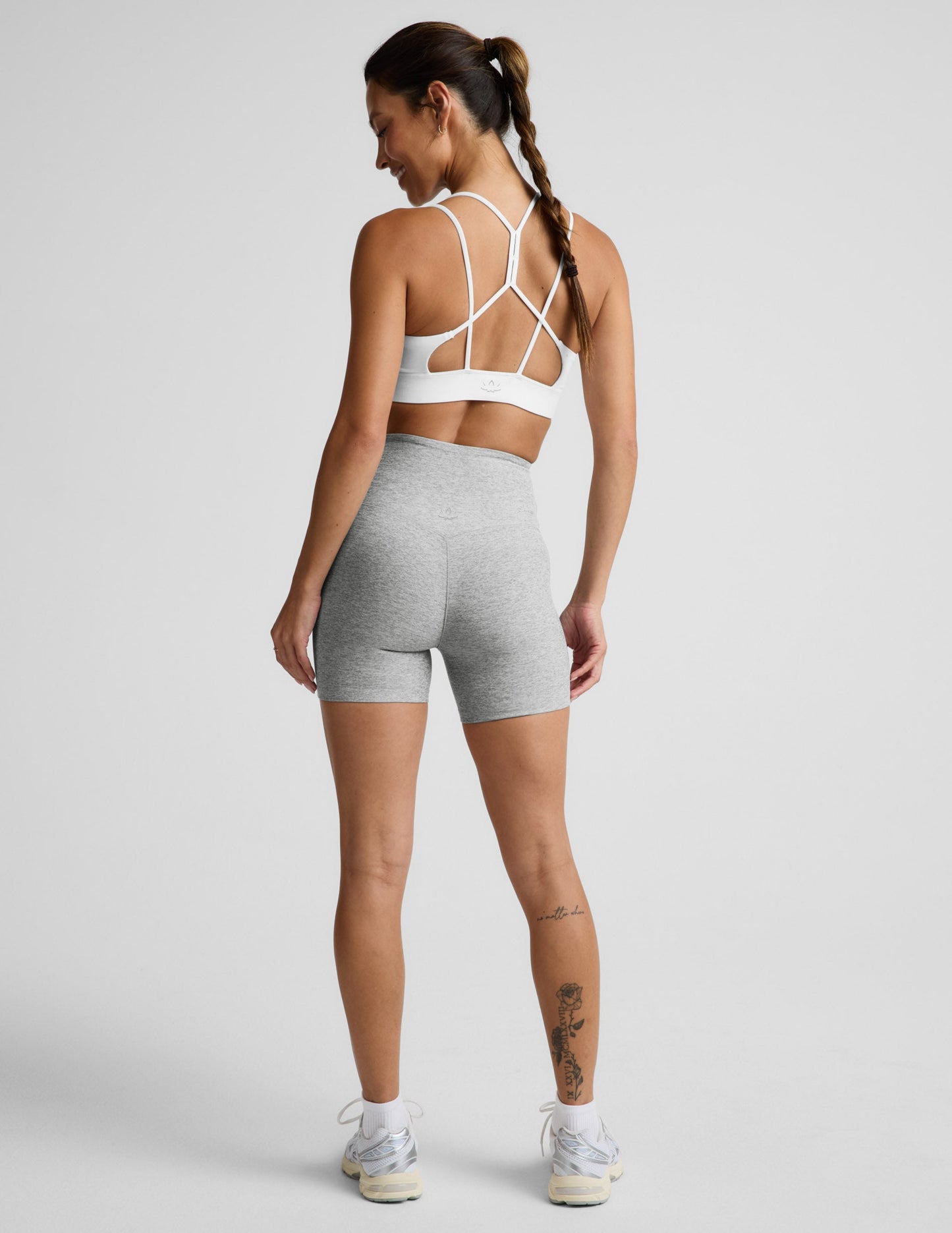 Beyond Yoga Women's 5 Inch Spacedye™ Shorts - Silver Mist