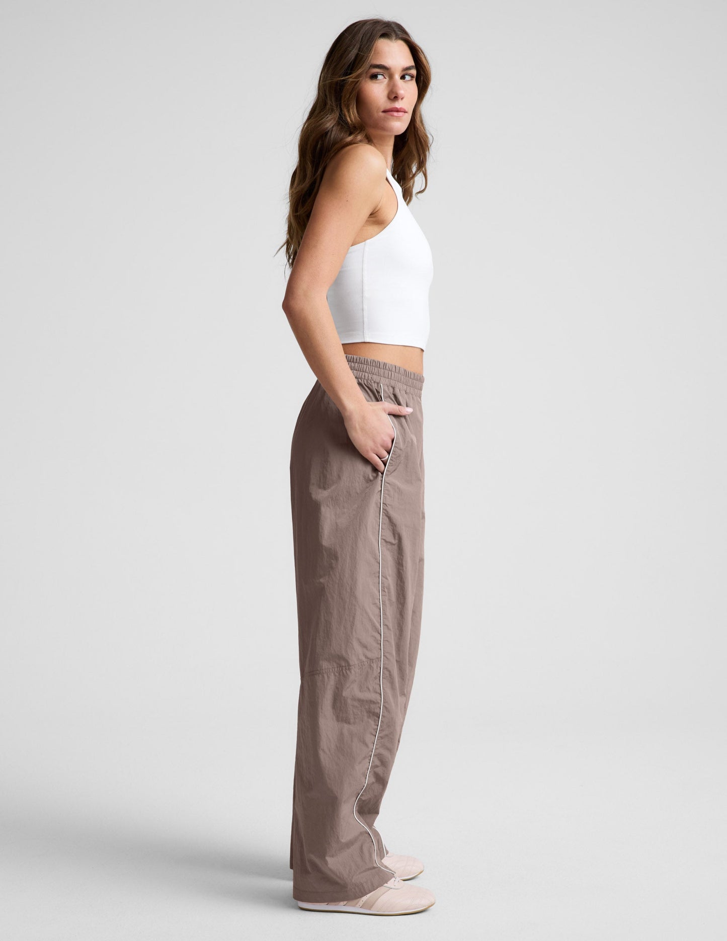 Beyond Yoga Barrel Leg Pull On Limitless Pant - Rosey Taupe