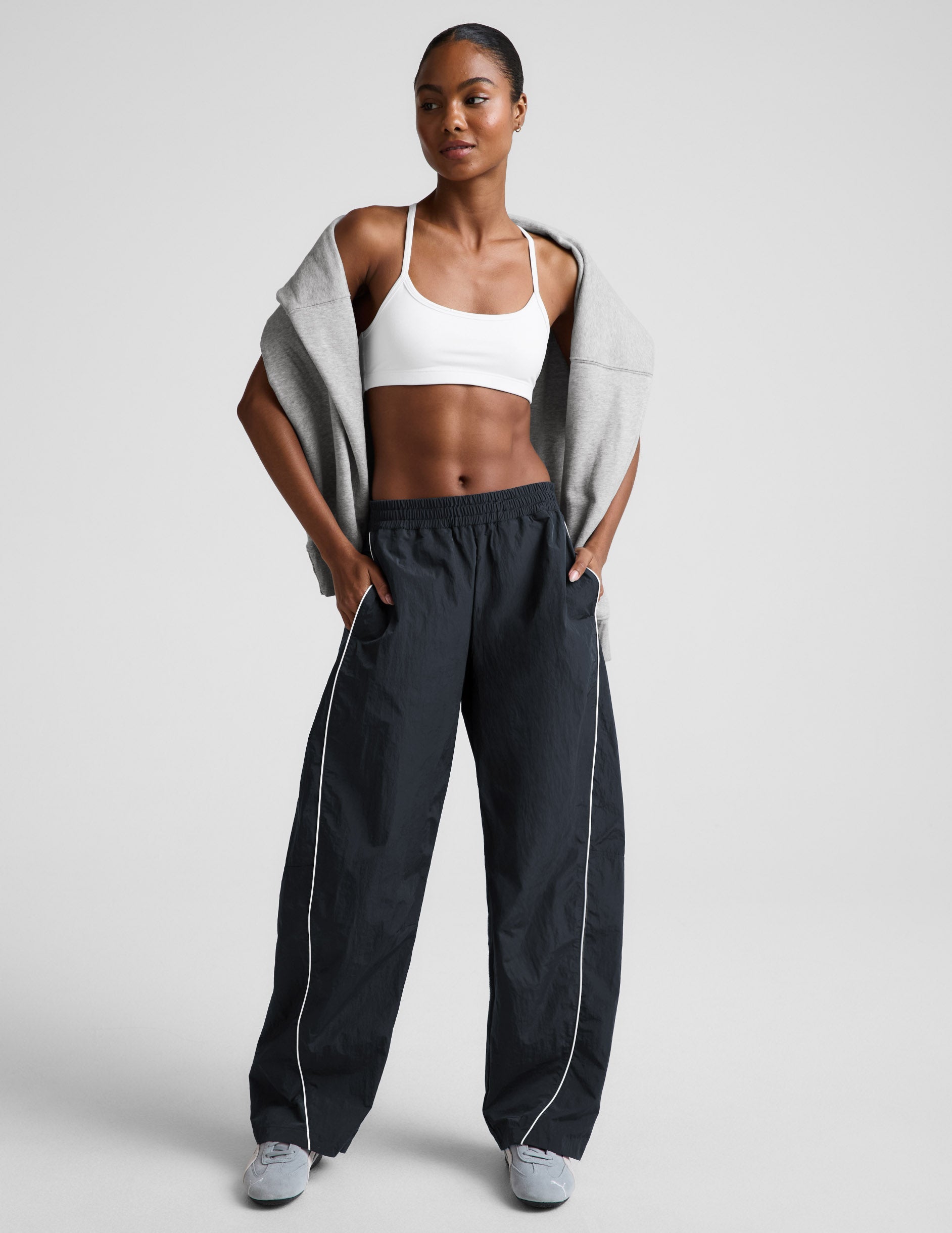 Beyond Yoga Mid-Rise Barrel Leg Limitless Pant - Nocturnal Navy