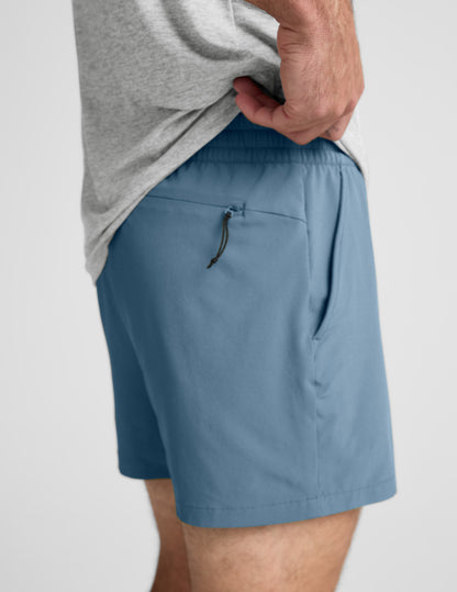 Beyond Yoga Men's 5-Inch Lightweight Pivotal 2.0 Shorts - Harbor Blue
