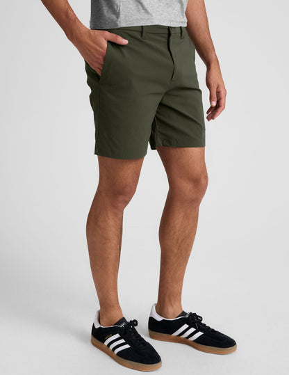 Beyond Yoga Men's 7-Inch Chino Essential Shorts - Forest Moss