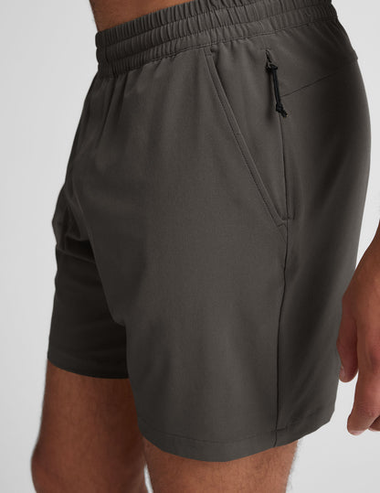 Beyond Yoga Men's Running 7 Inch Pivotal 2.0 Shorts - Graphite