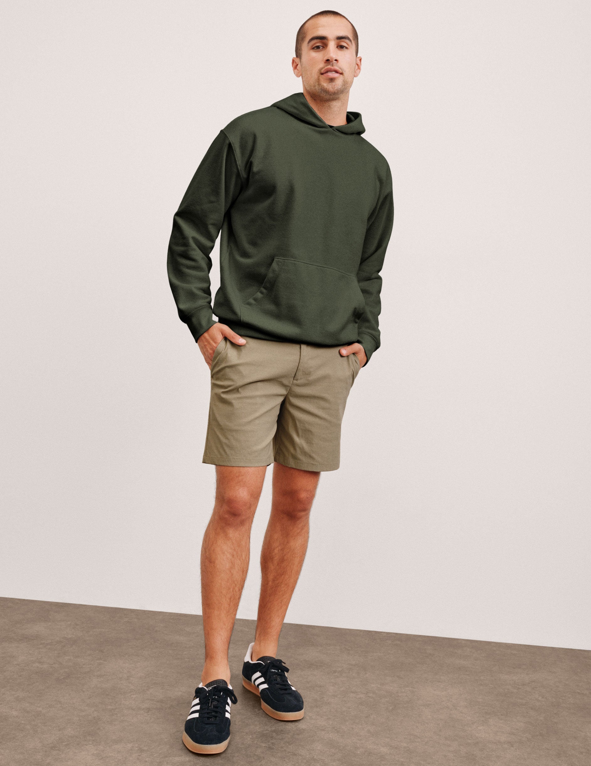 Beyond Yoga Men's 7-Inch Chino Essential Shorts - Tan
– Beyond Yoga