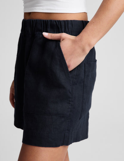 Beyond Yoga Linen Mid-Rise SoftWash Linen Shorts - Nocturnal Navy
