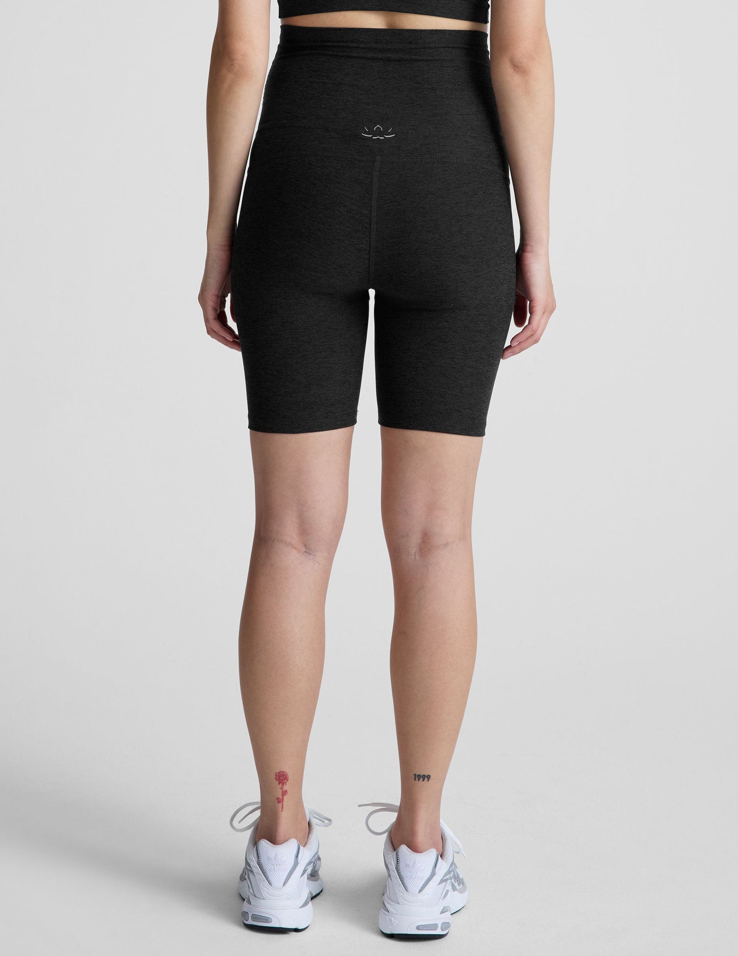 Beyond Yoga Women's Maternity Biker Spacedye Shorts - Darkest Night