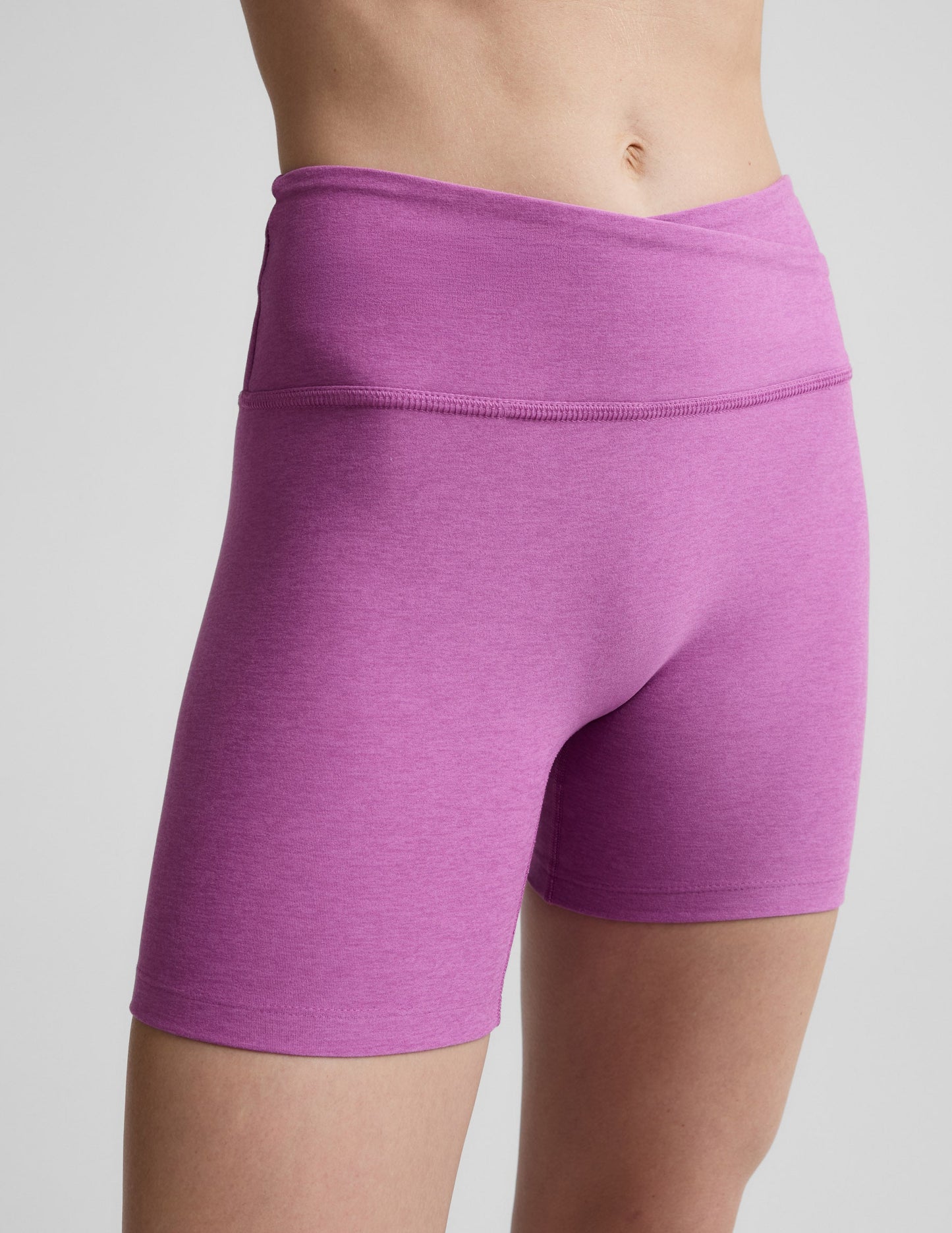 Beyond Yoga Women's 5" Spacedye Biker Shorts - Fuchsia