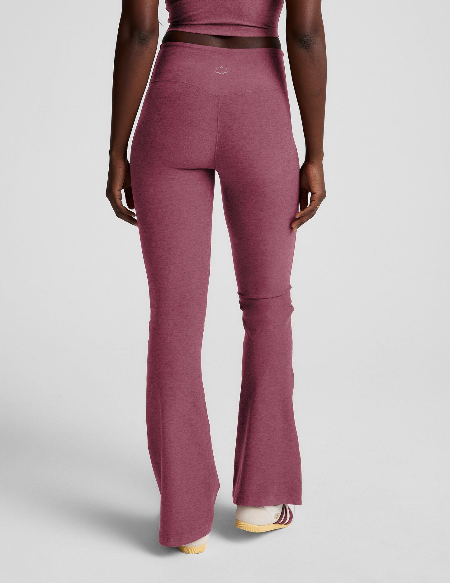 Beyond Yoga Women's Mid-Rise Bootcut Spacedye Pants - Smooth Mauve Heather