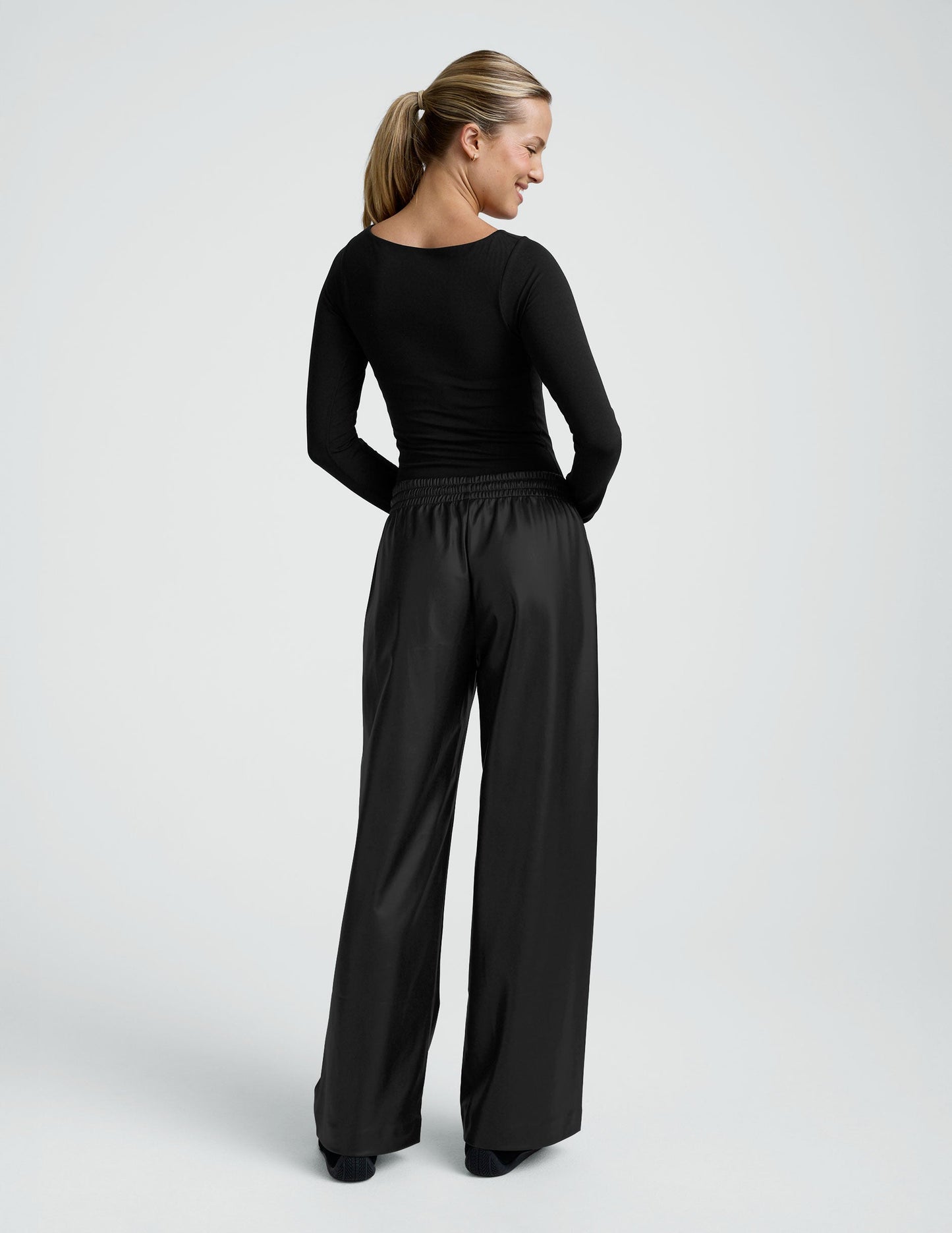 Beyond Yoga Women's Wide Leg Pull On Faux Leather Pant - Black