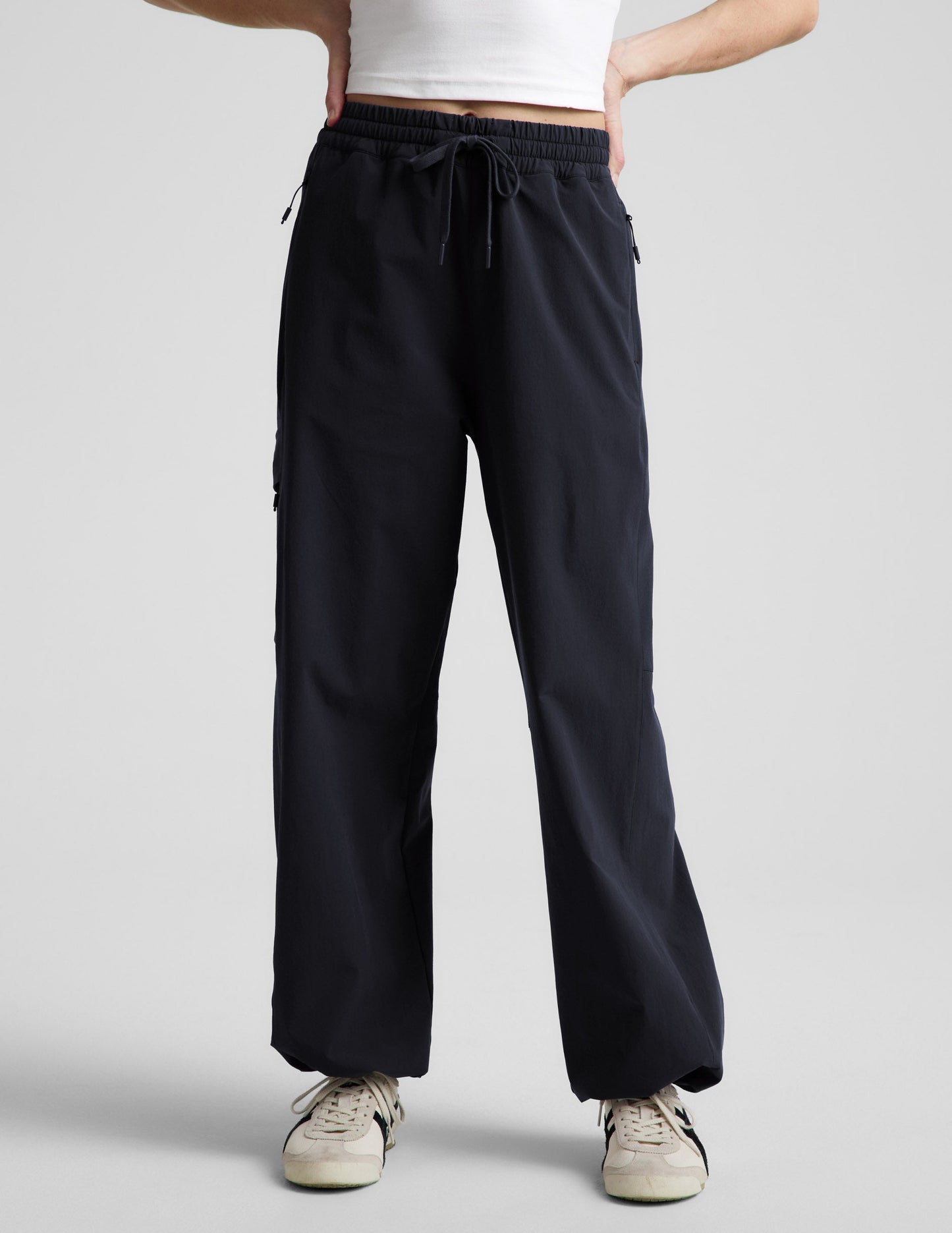 Beyond Yoga Women's Relaxed Fit Peak Cargo Pants - Navy