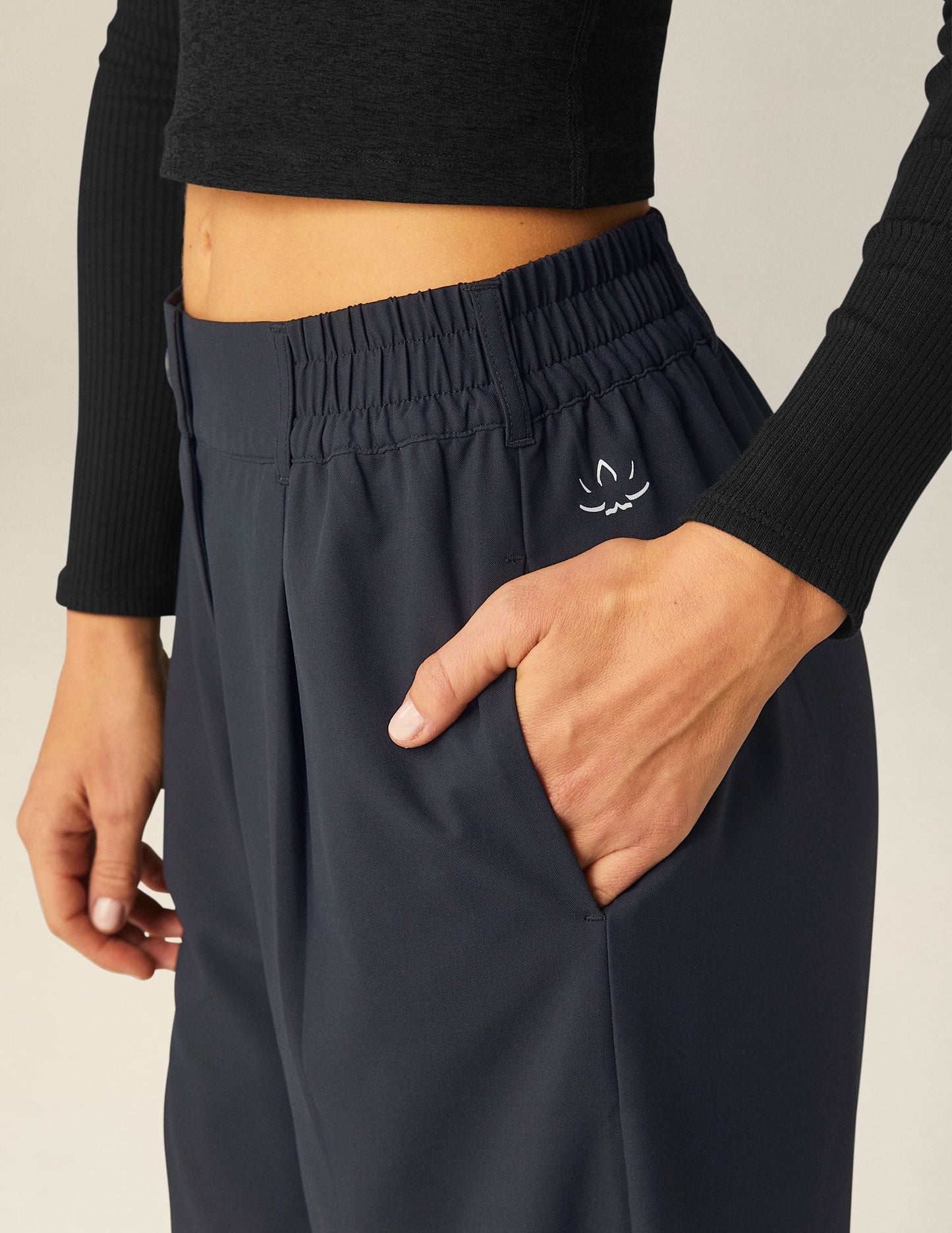 Beyond Yoga Women's Wide Leg Status Trousers - Navy