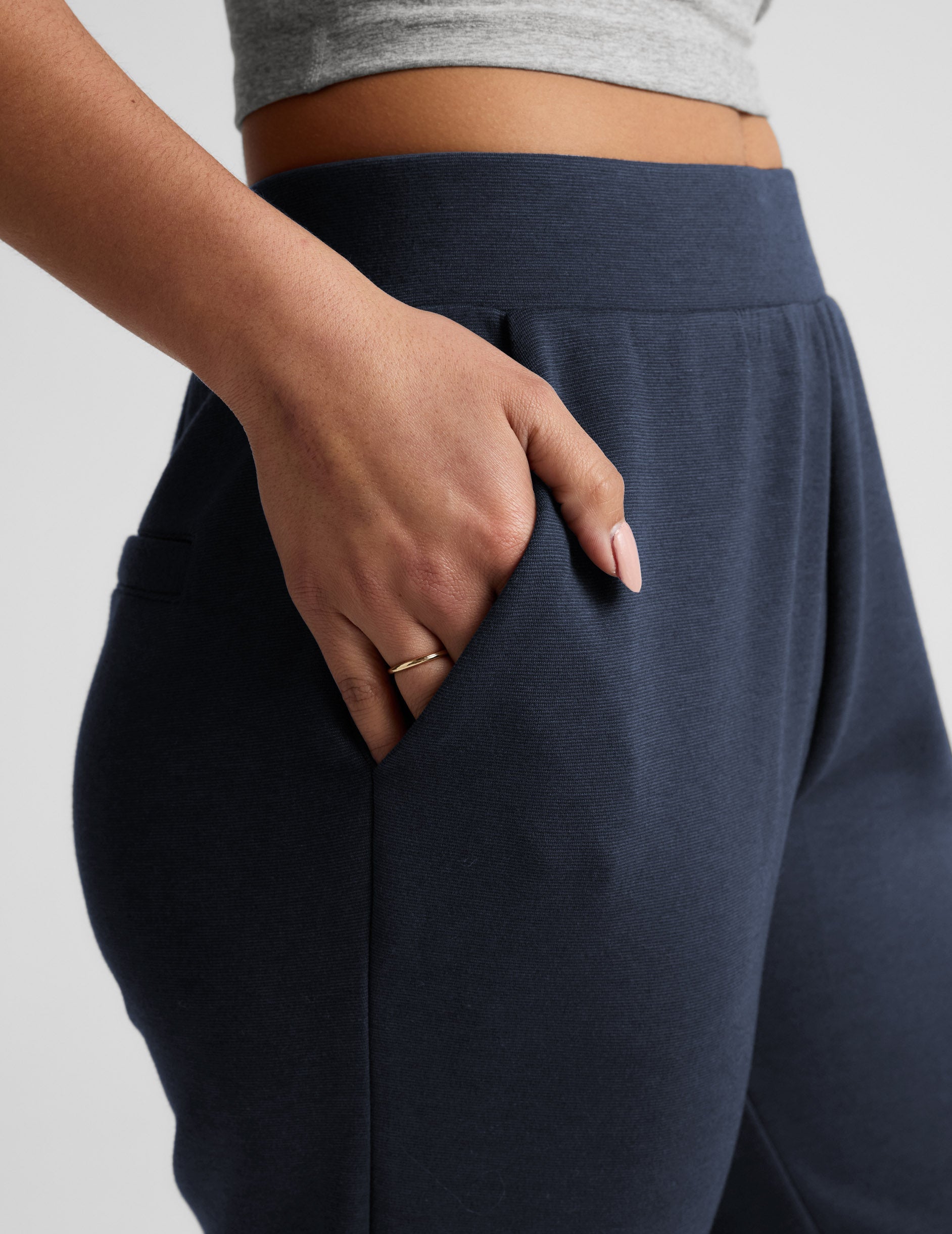 Beyond Yoga Women's Tapered SoftSpring Pants - Nocturnal Navy