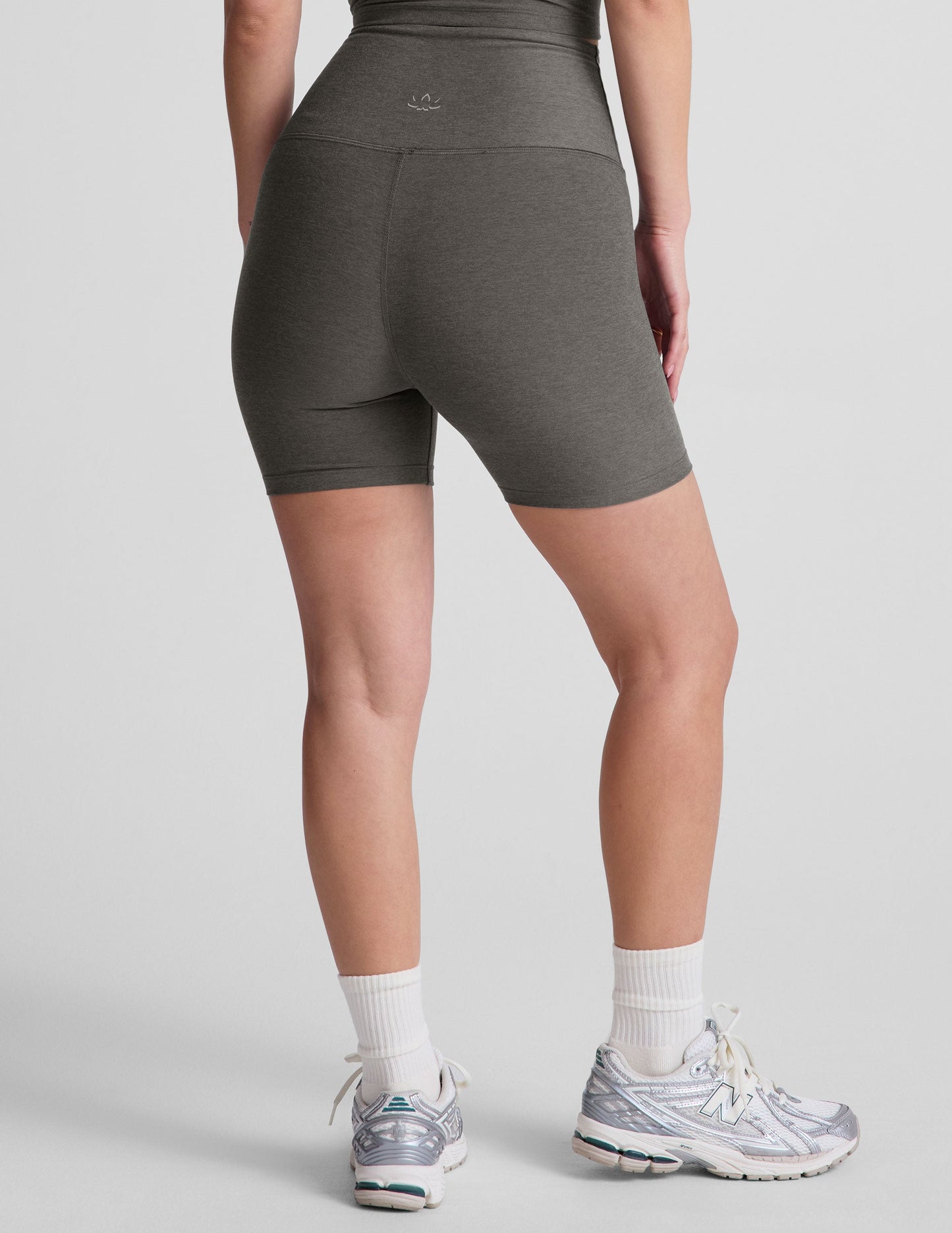 Beyond Yoga High Waisted 5" Spacedye Bike Shorts - True Gray Heather
