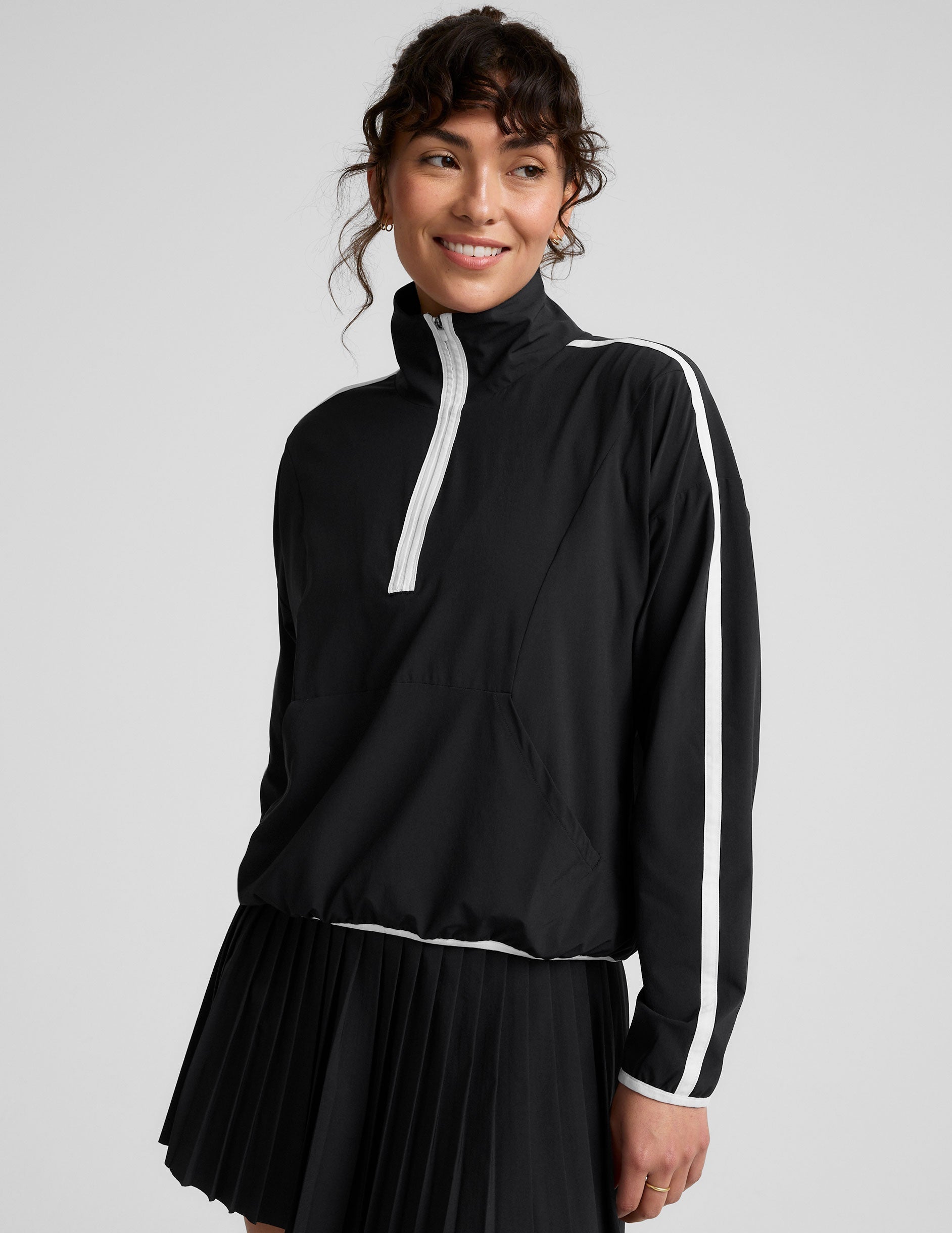 Beyond Yoga Stretch Woven Course Contrast Half Zip Pullover