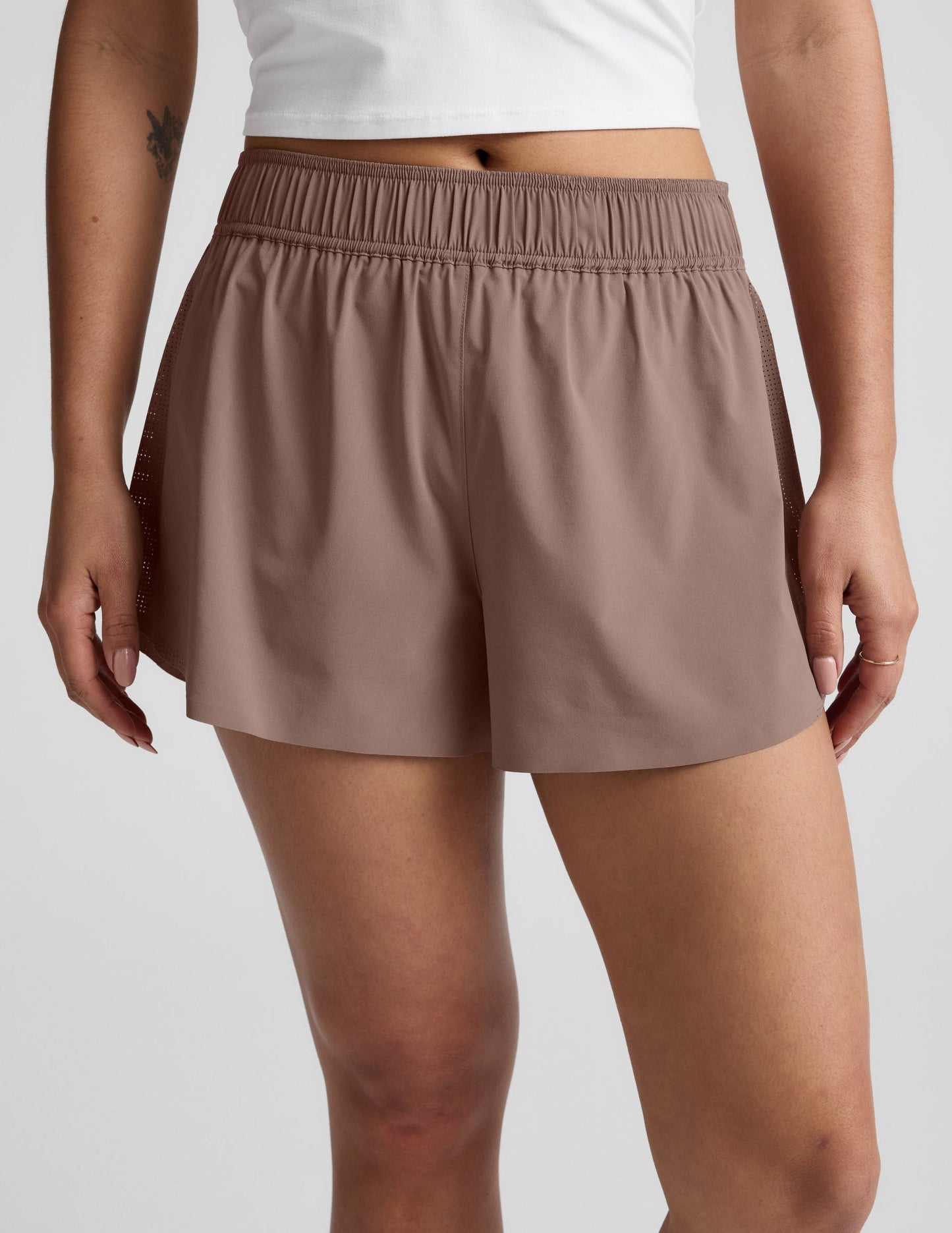 Beyond Yoga Women's Lined Running Solemate Shorts - Rosey Taupe