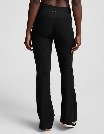Beyond Yoga Women's Mid-Rise Bootcut Spacedye Pant - Black