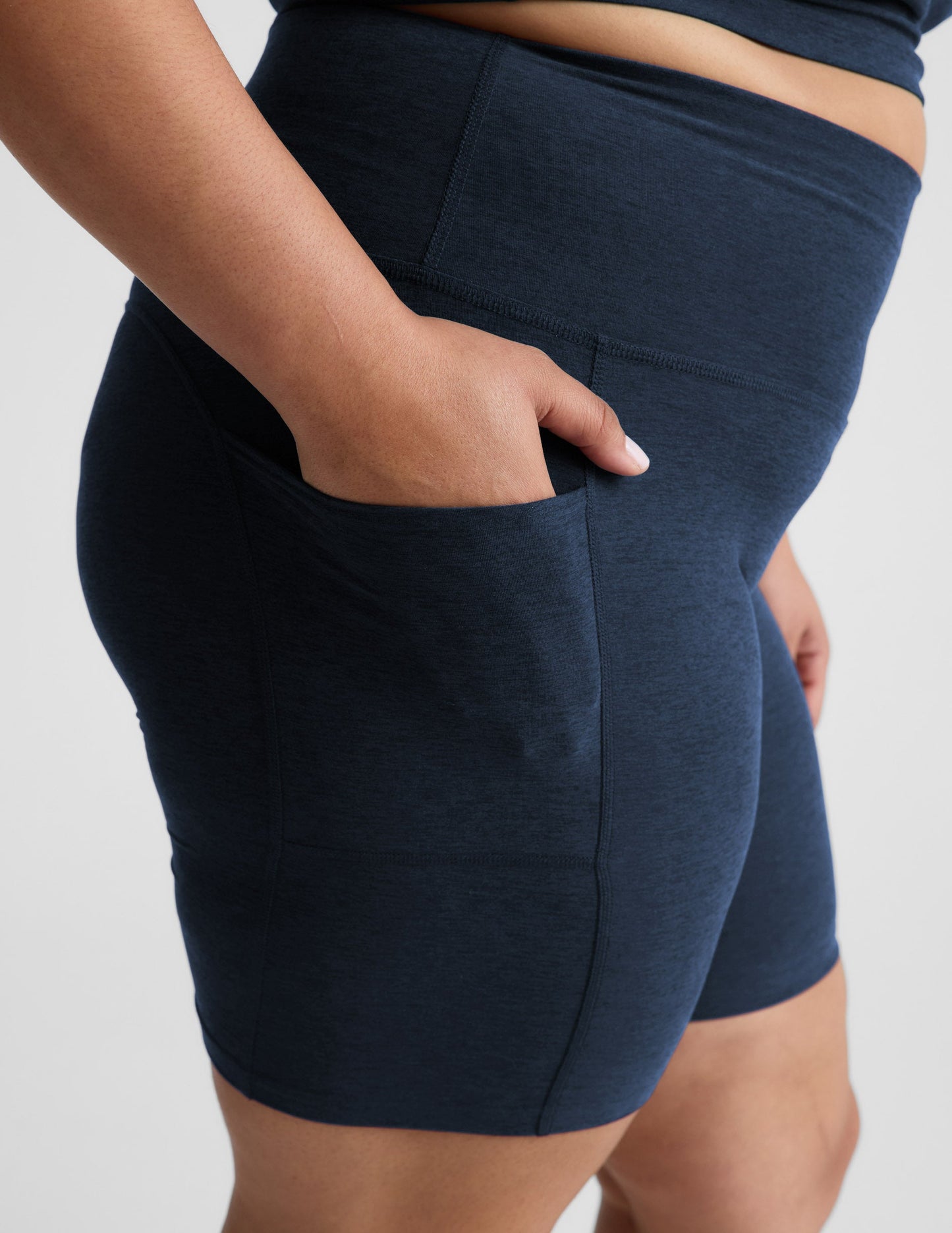 Beyond Yoga High Waisted Pockets Spacedye Biker Shorts - Nocturnal Navy
