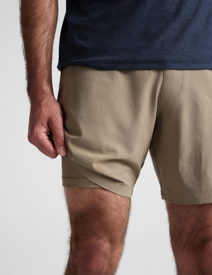 Beyond Yoga Men's 7" Lined Running Pivotal 2.0 Shorts - Mushroom