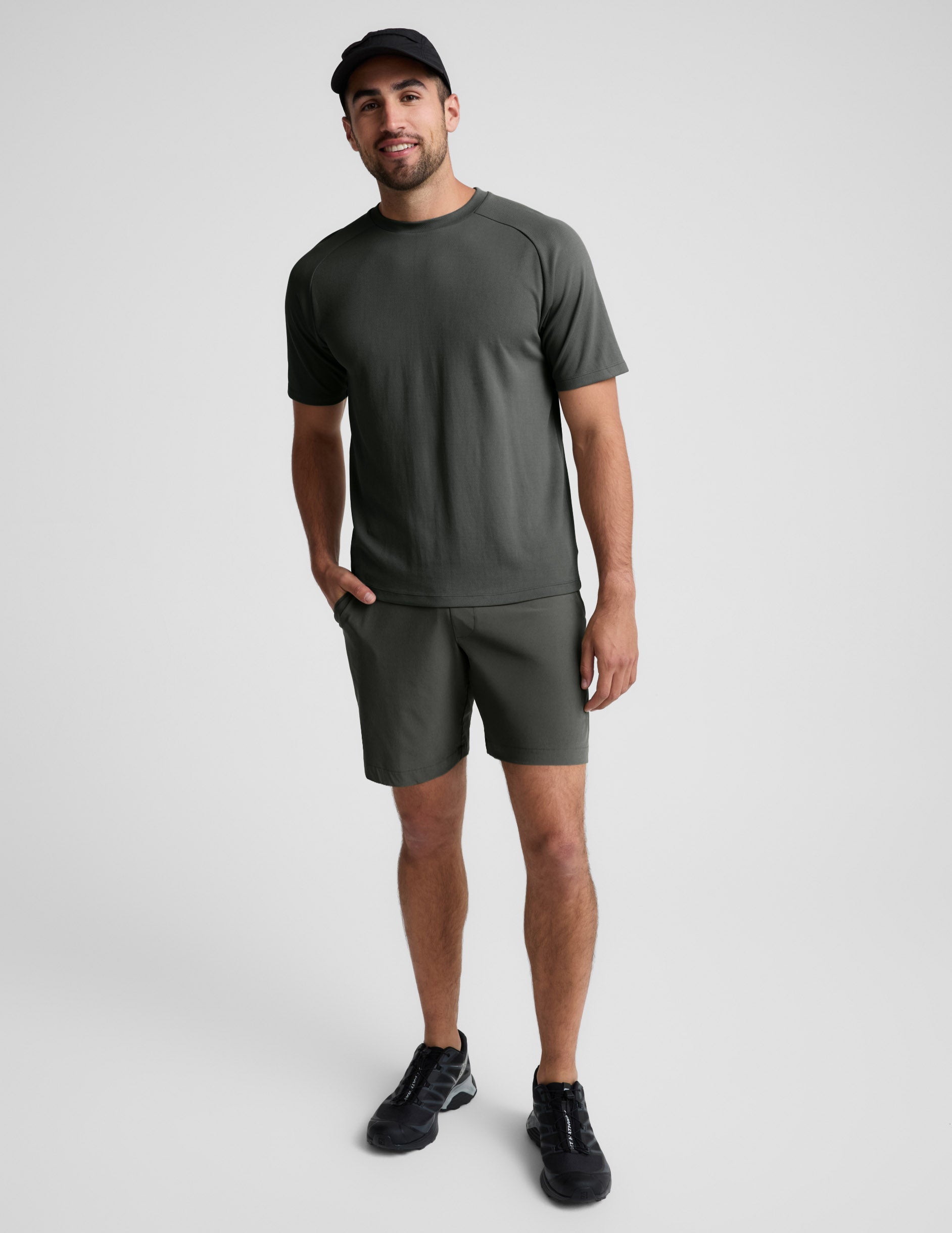 Beyond Yoga Men's 7 Inch Pivotal 2.0 Shorts - Slate Green