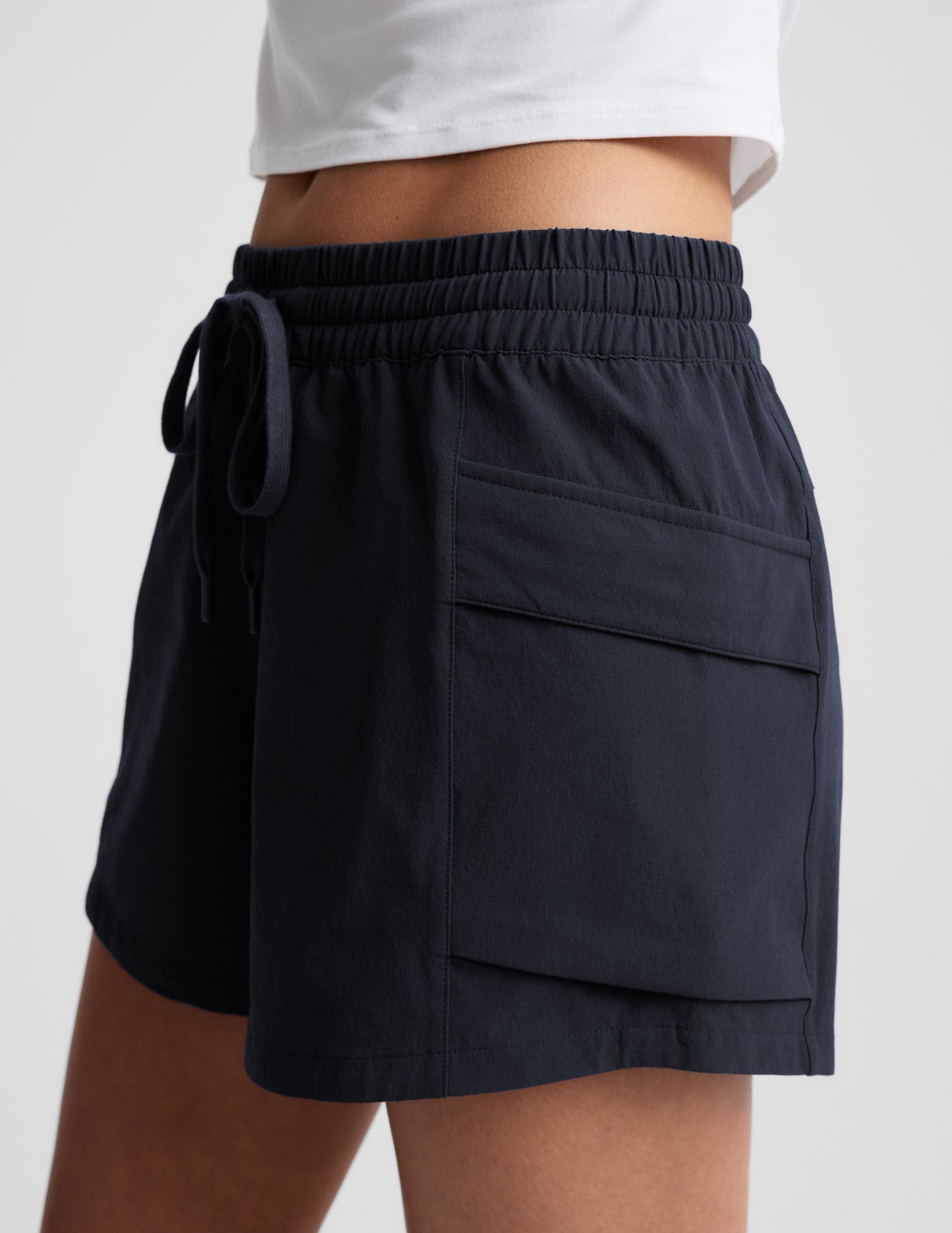 Beyond Yoga Women's 3" Cargo Peak Shorts - Nocturnal Navy