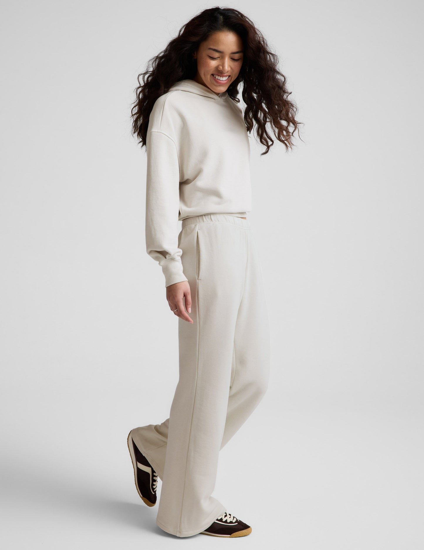 Beyond Yoga Women's Mid-Rise Sweatpant - Vintage White