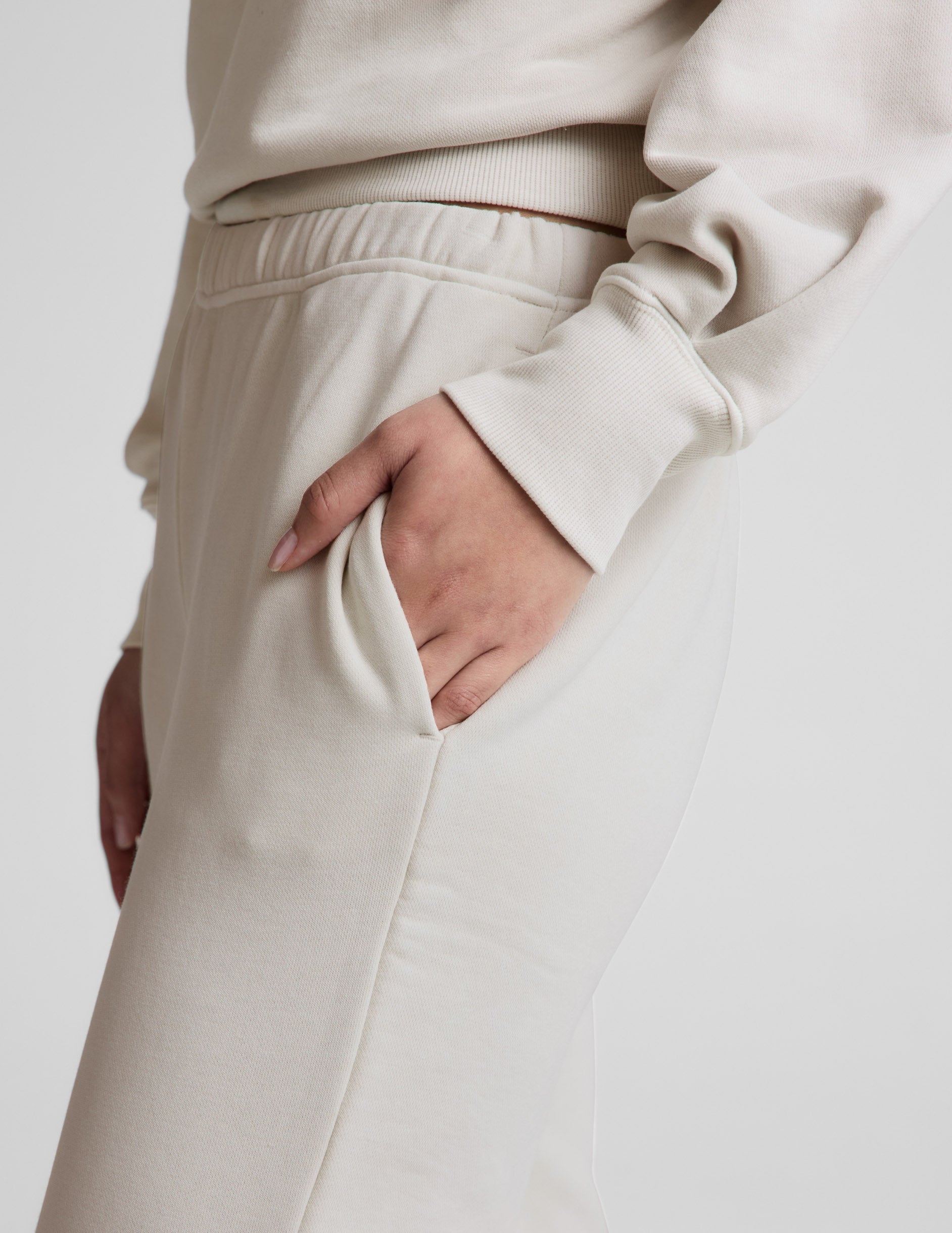 Beyond Yoga Women's Mid-Rise Sweatpant - Vintage White