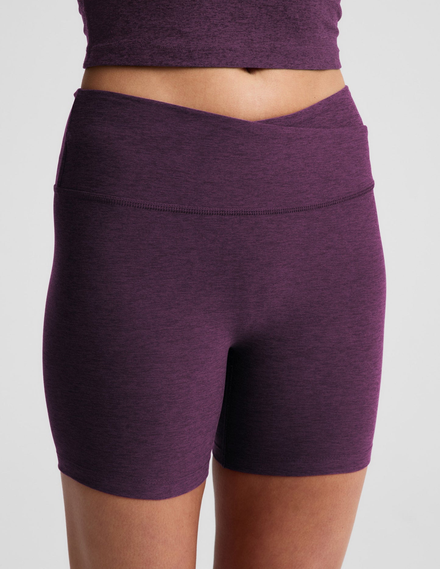 Beyond Yoga Women's 5" Spacedye Shorts - Blackberry