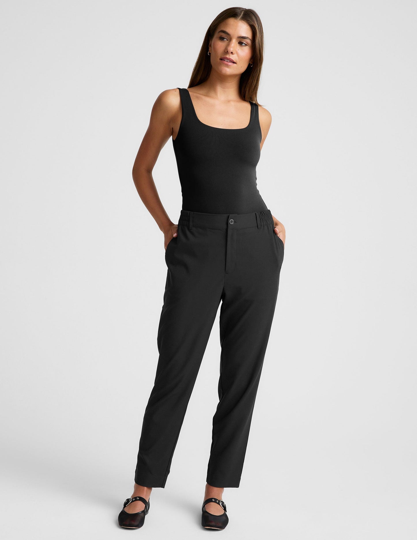 Beyond Yoga Women's Tapered Mid Rise Jetstretch Pants - Black