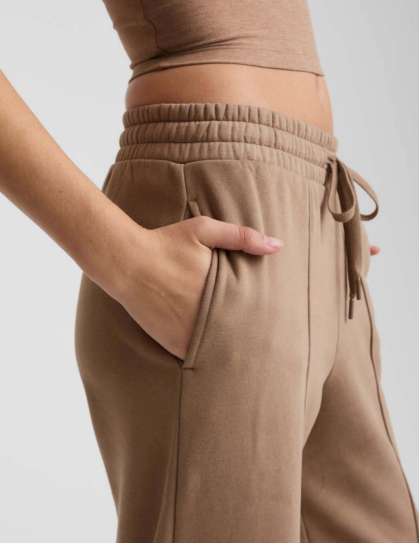Beyond Yoga Wide Leg LuxeFleece Pintuck Pants - Desert Sand