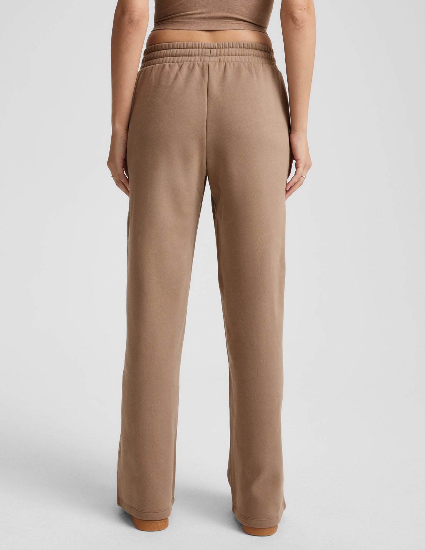 Beyond Yoga Wide Leg LuxeFleece Pintuck Pants - Desert Sand