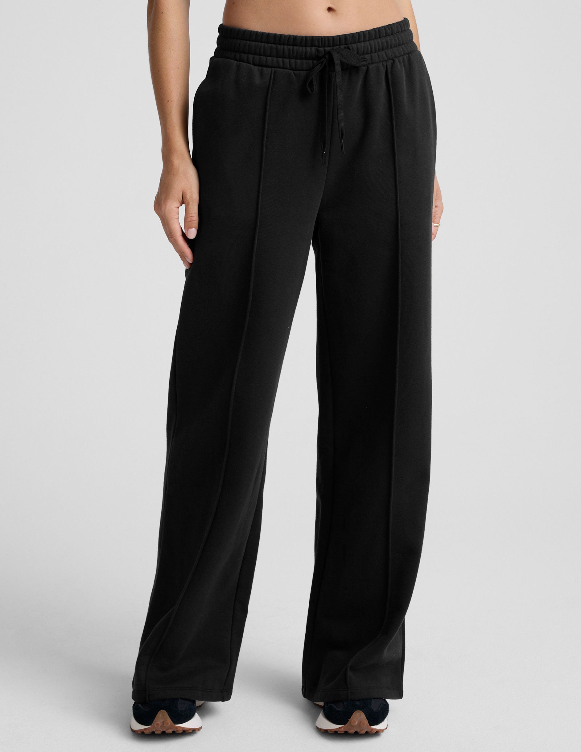 Beyond Yoga Wide Leg Pintuck LuxeFleece Pants - Black
