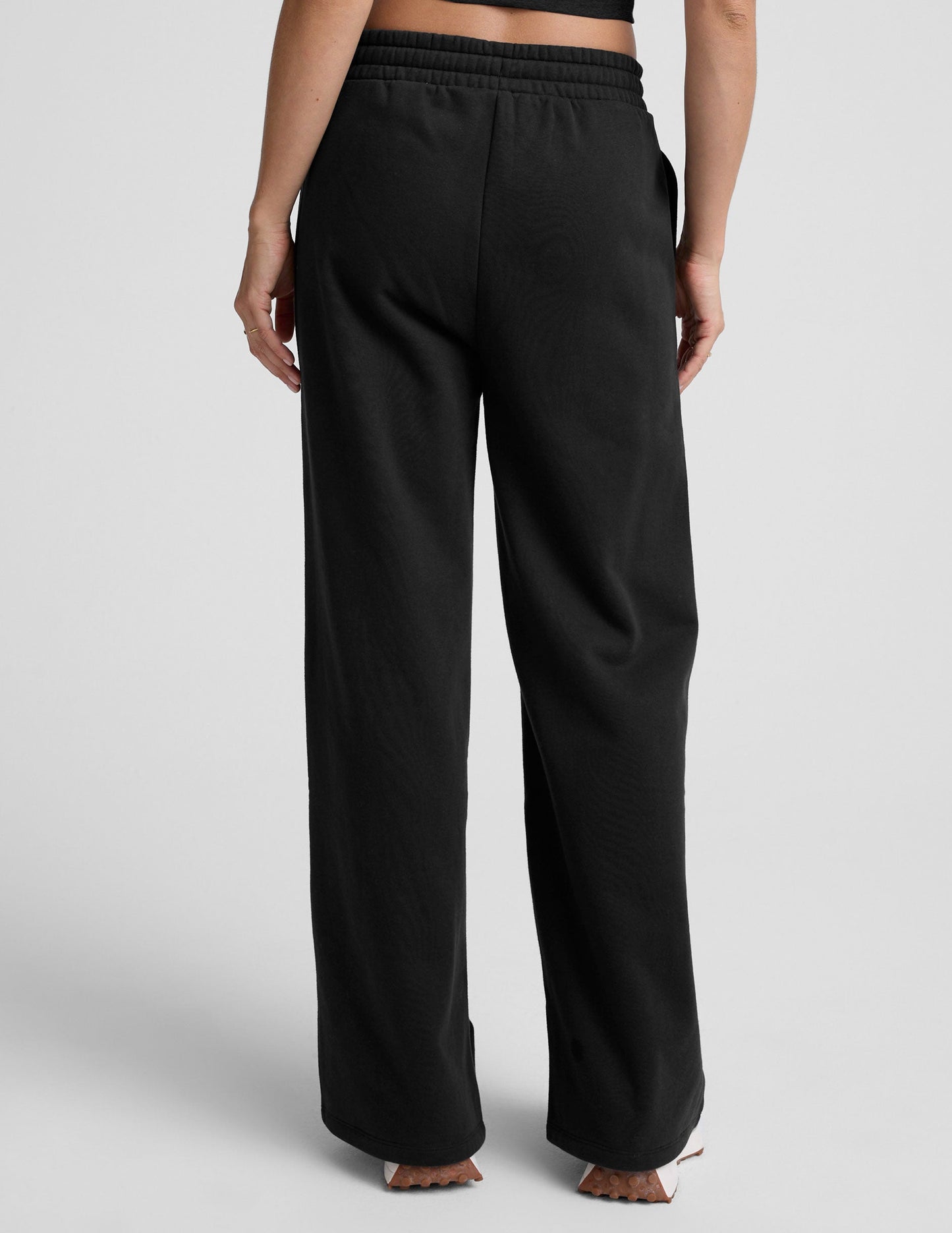 Beyond Yoga Wide Leg Pintuck LuxeFleece Pants - Black