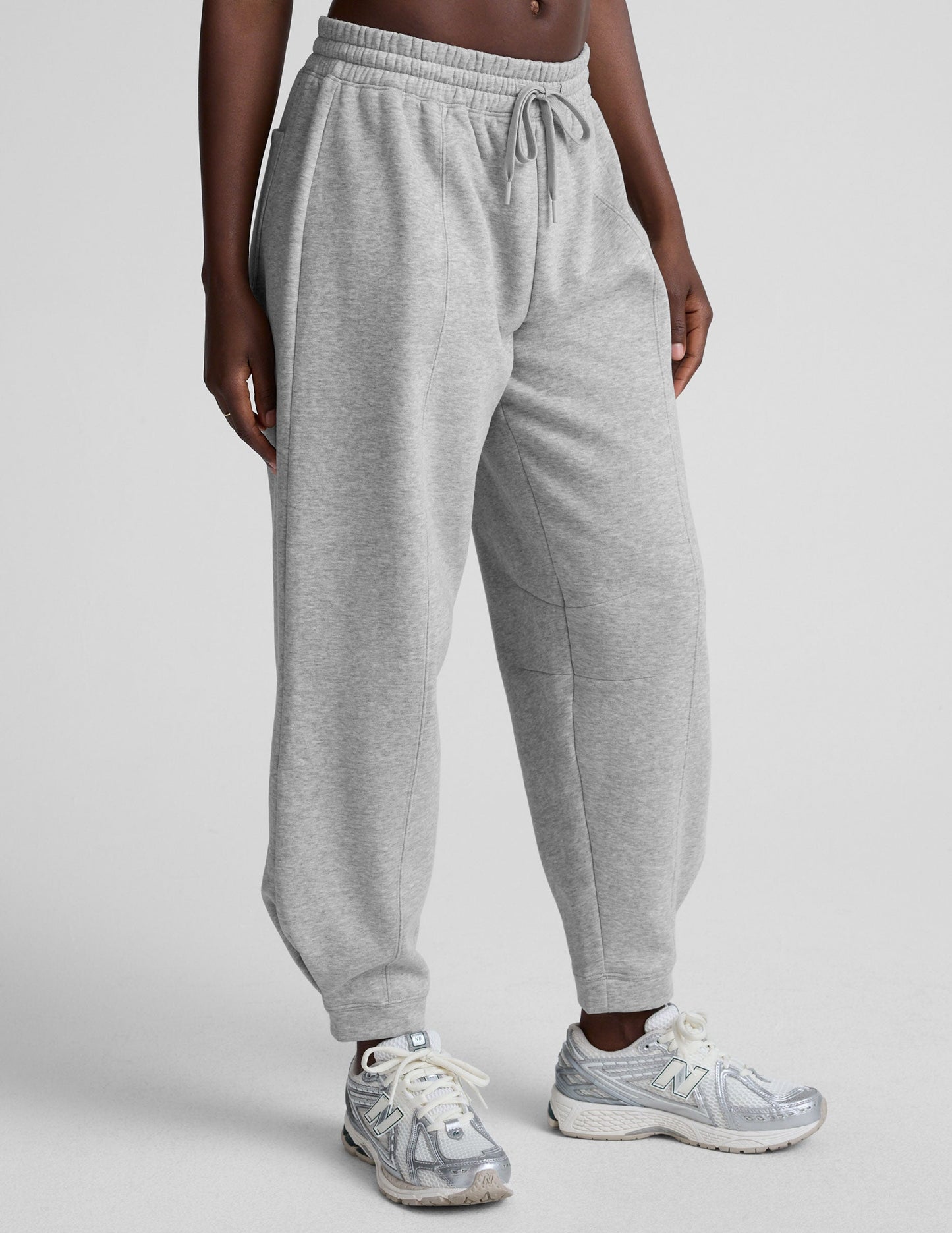 Beyond Yoga Women's Baggy Fleece LuxeFleece Barrel Sweatpant - Gray