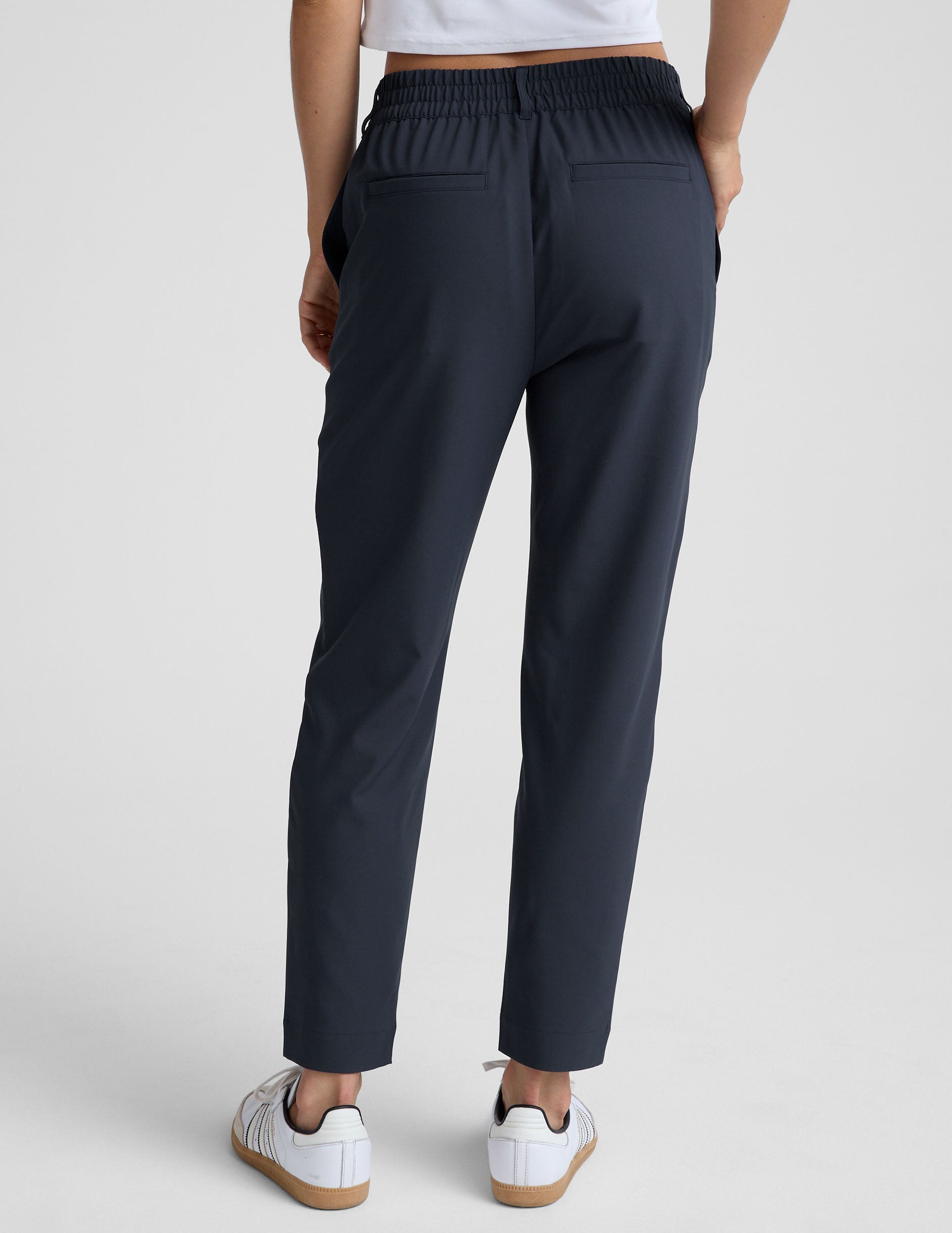 Beyond Yoga Status Tapered Pant - Navy