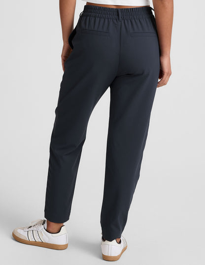 Beyond Yoga Status Tapered Pant - Navy
