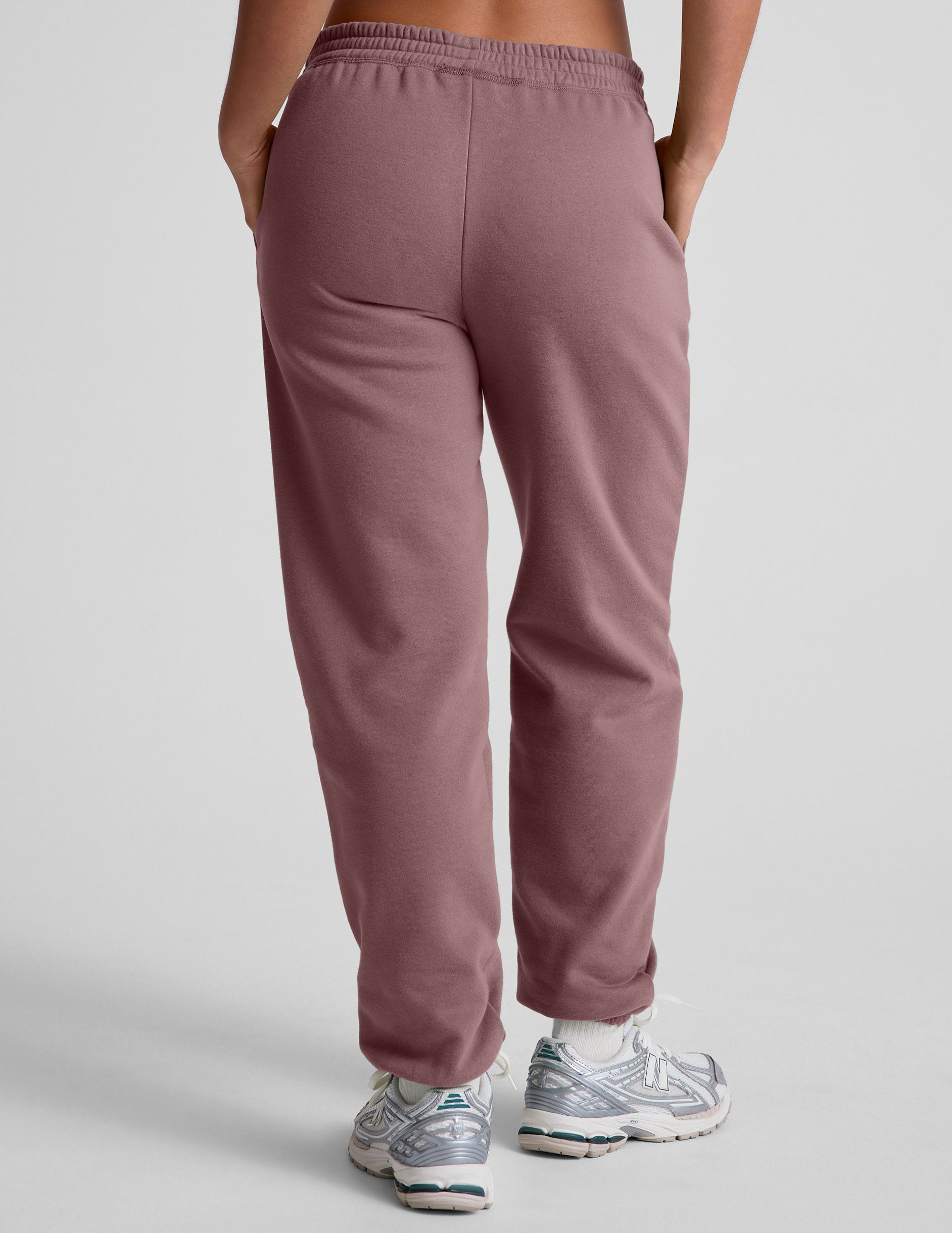 Beyond Yoga Women's Relaxed Fit LuxeFleece Sweatpant - Rose Brush