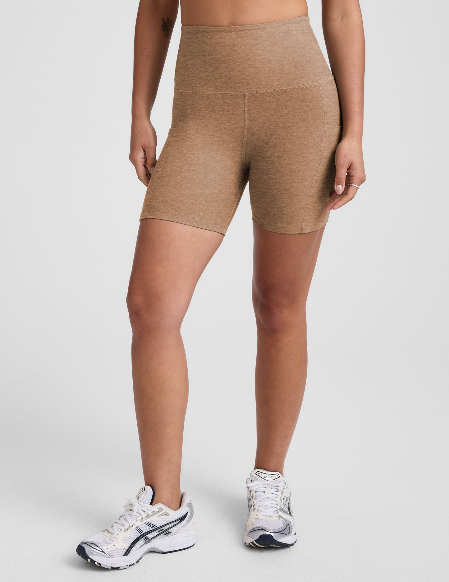 Beyond Yoga High Waisted 5" Spacedye Biker Shorts - Desert Sand