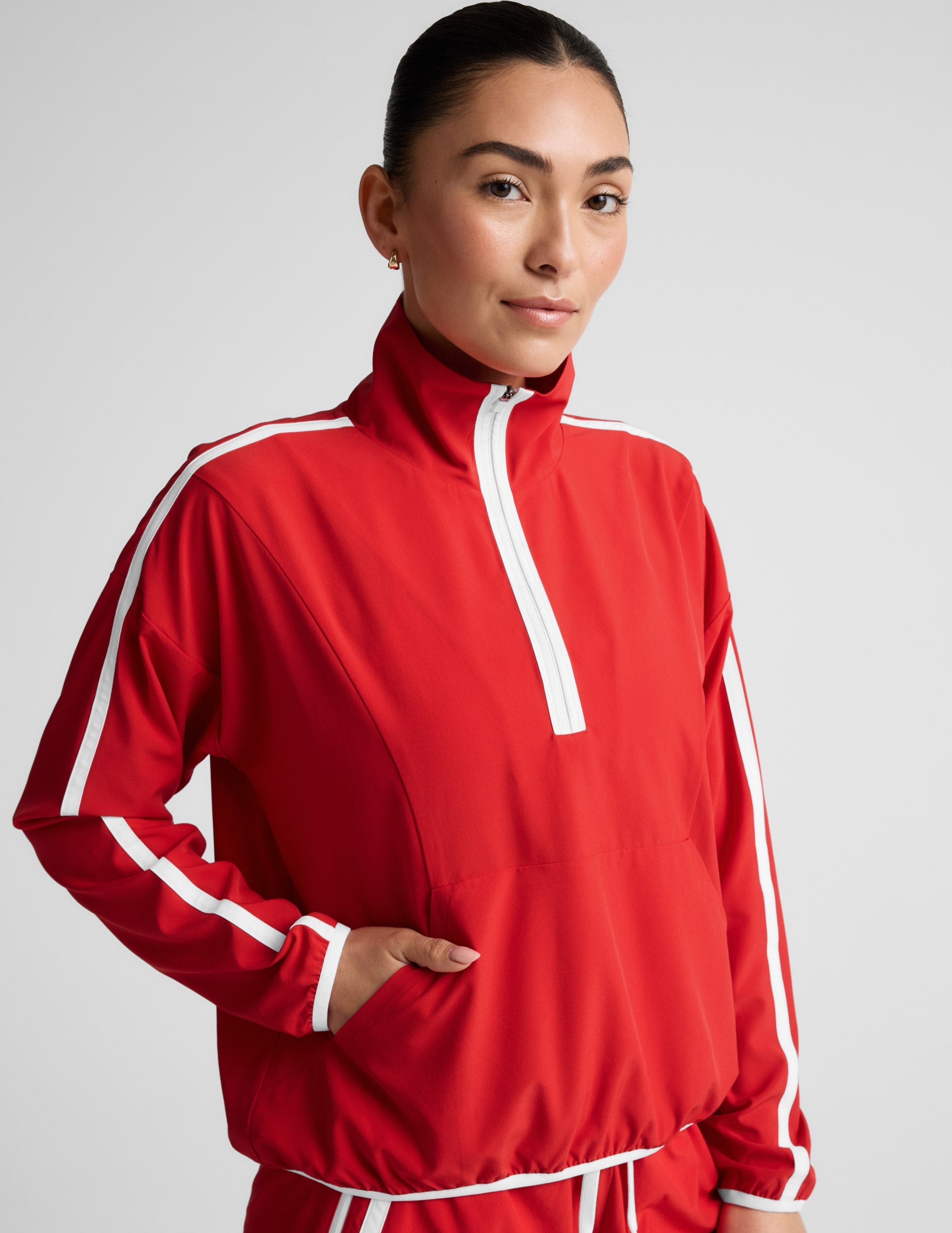 Beyond Yoga Stretch Woven Course Contrast Half Zip Pullover