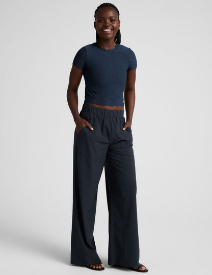 Beyond Yoga Featherweight Cropped Tee