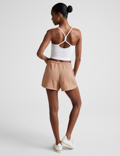 Beyond Yoga Women's Mid-Rise Fade Out Shorts - Tan