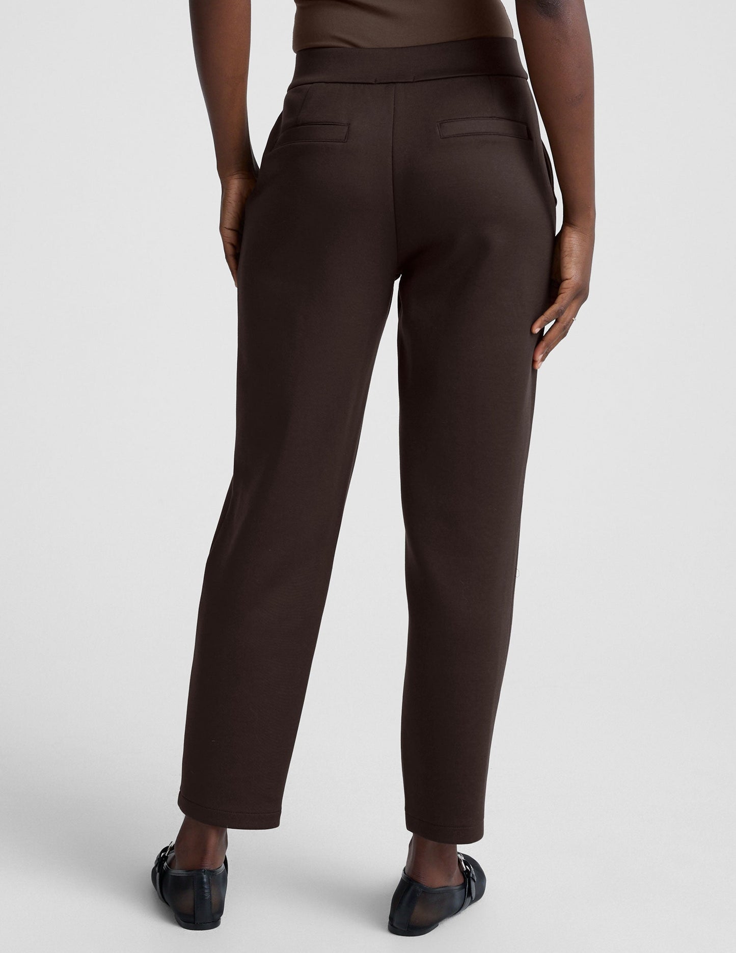 Beyond Yoga Women's Tapered Ankle In The Flow Pants - Dark Chocolate