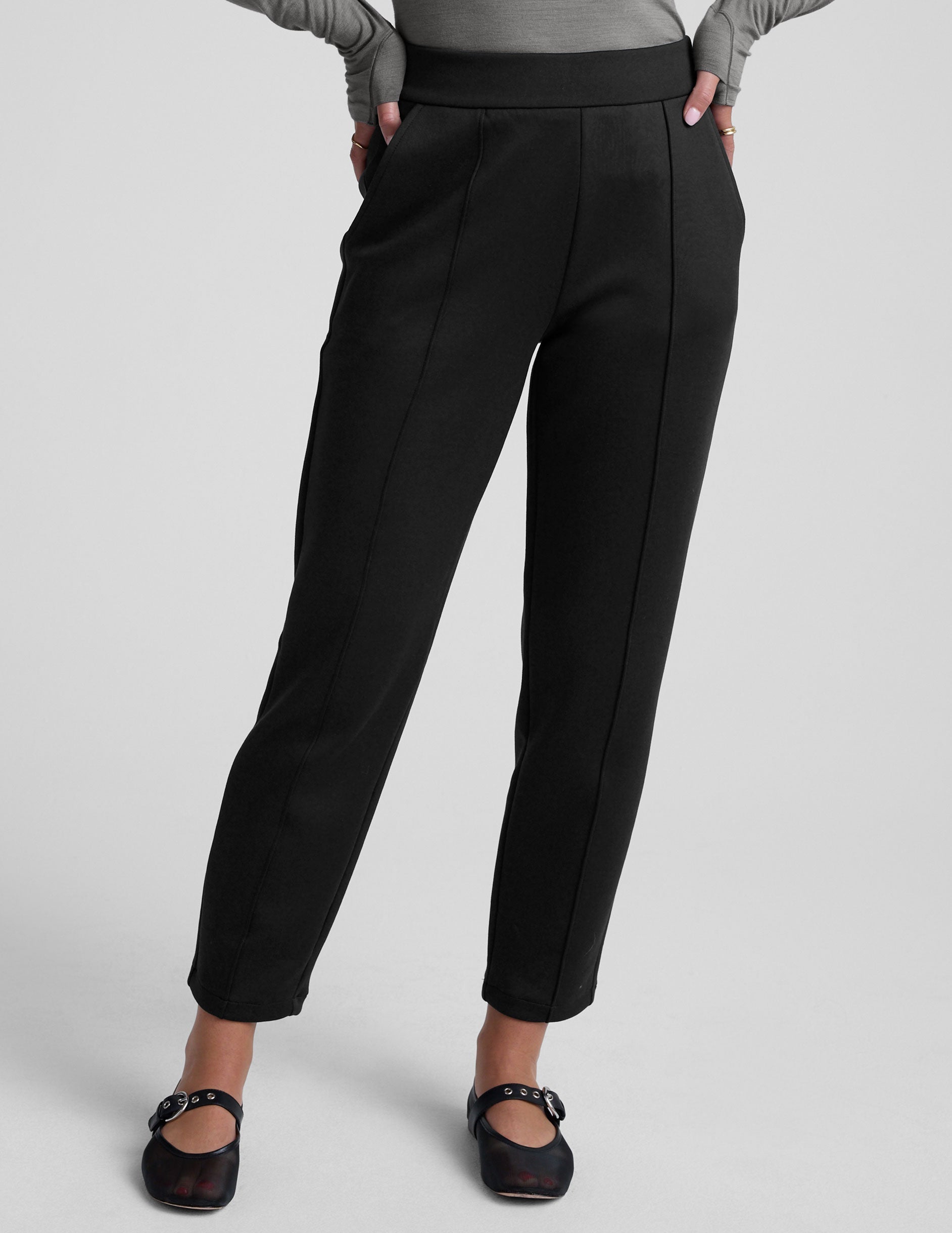 Beyond Yoga Slim Fit Tapered In The Flow Ankle Pant - Black