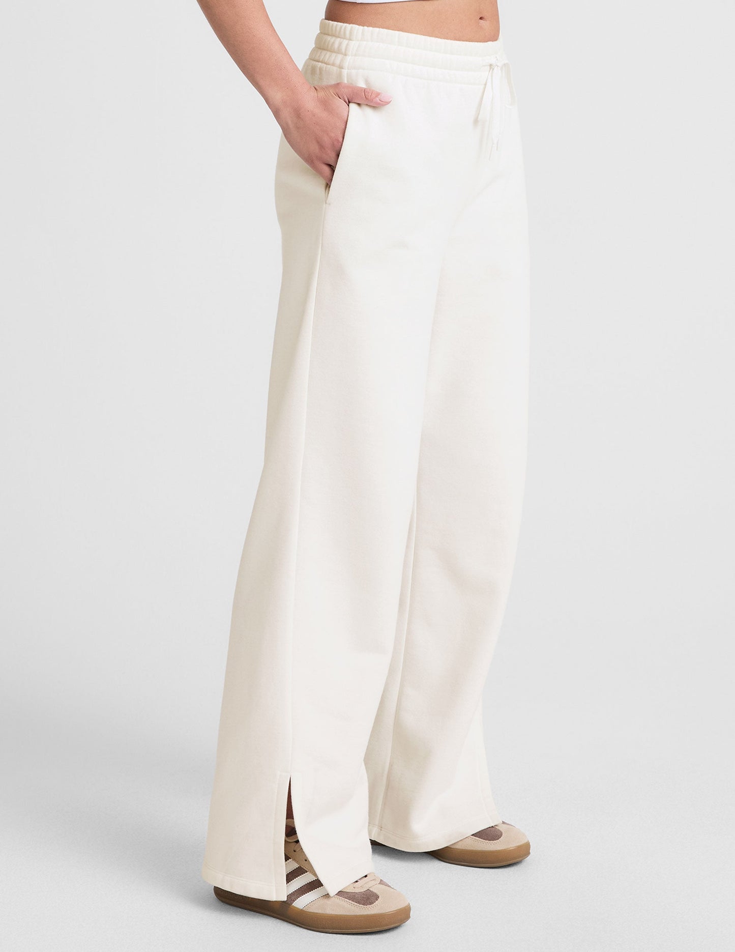 Beyond Yoga Wide Leg Side Slit LuxeFleece Pant - Fresh Snow