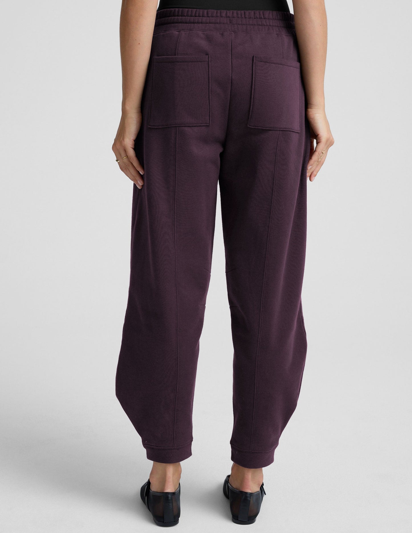 Beyond Yoga LuxeFleece Barrel Fleece Sweatpant - Eggplant Purple