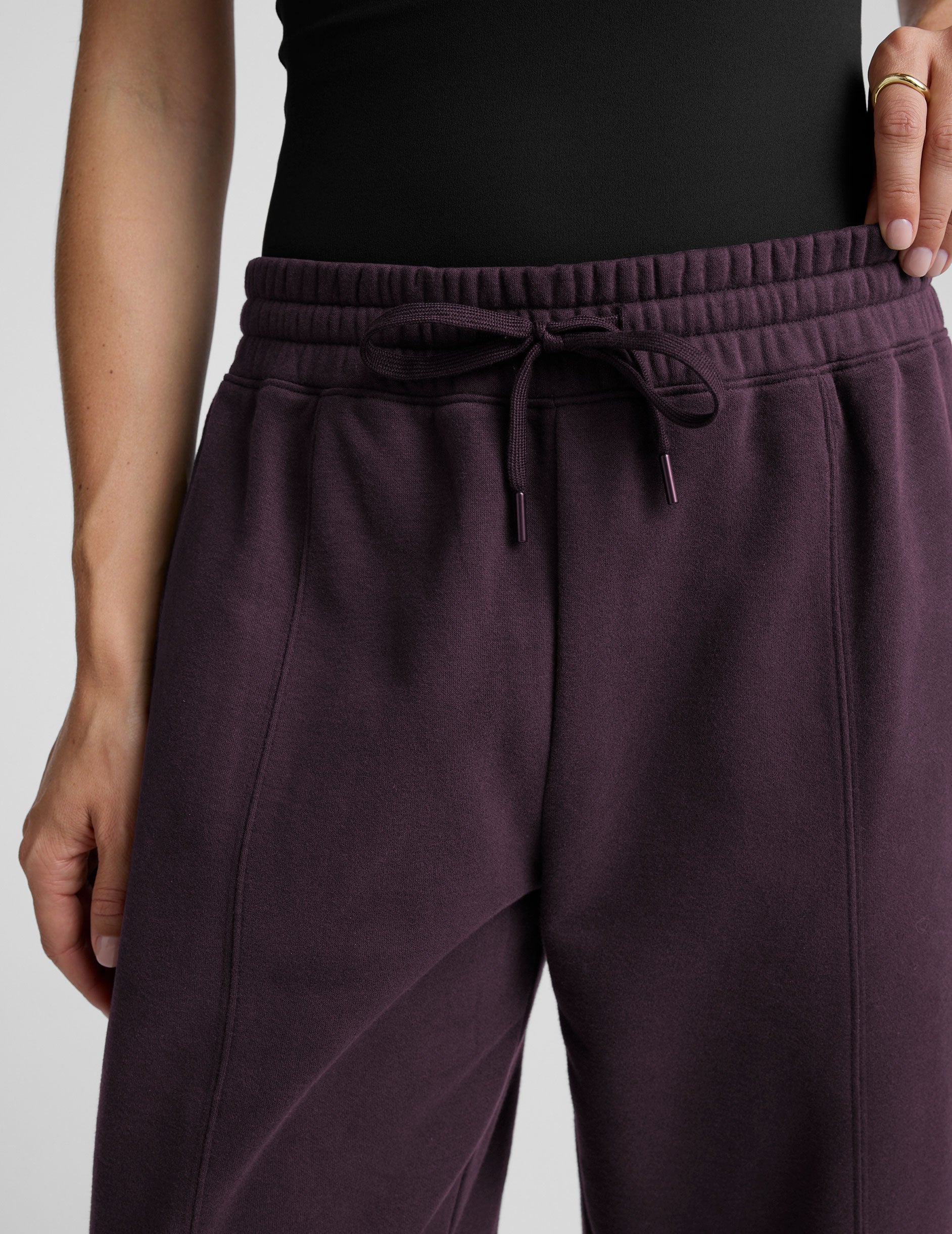 Beyond Yoga LuxeFleece Barrel Fleece Sweatpant - Eggplant Purple