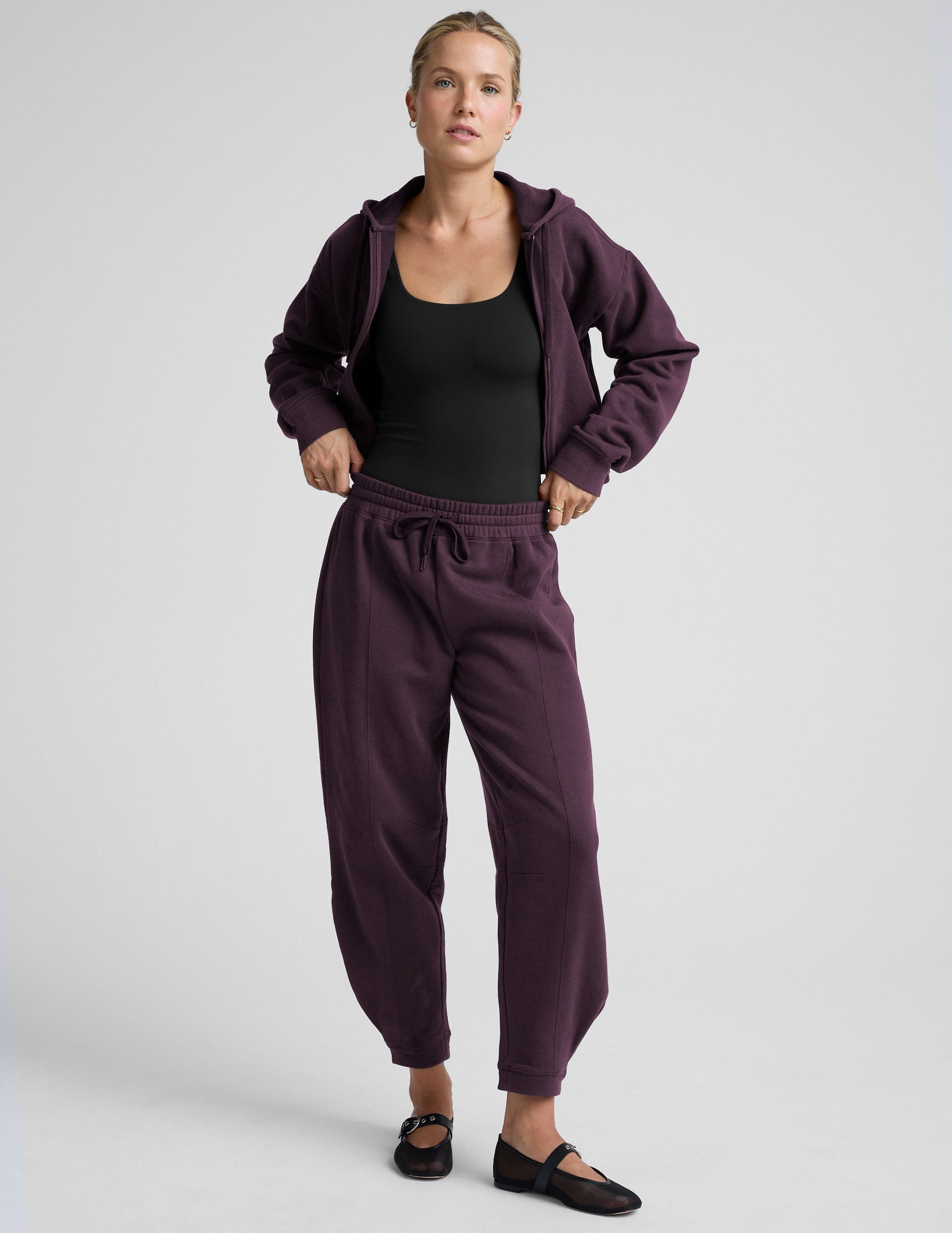 Beyond Yoga LuxeFleece Barrel Fleece Sweatpant - Eggplant Purple
