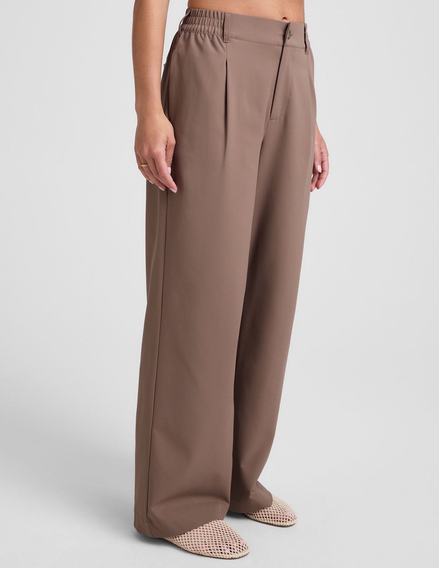Beyond Yoga Women's Status Wide Leg Trouser Pants - Khaki
