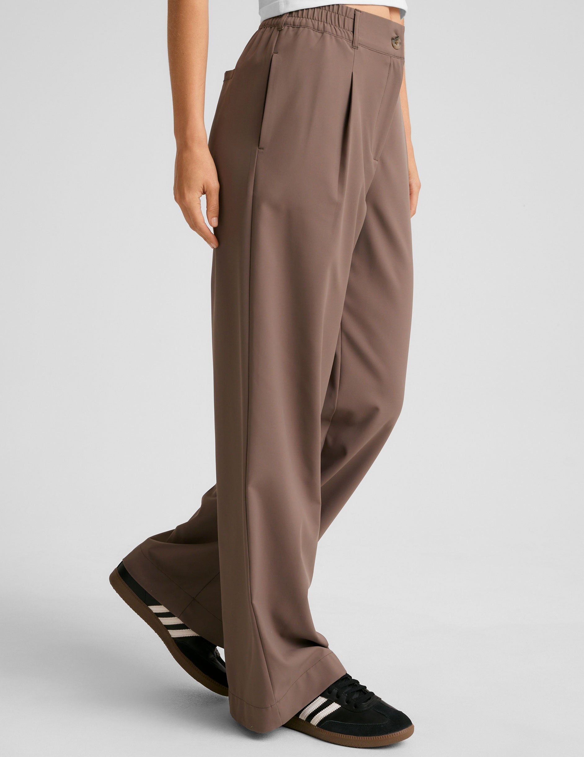 Beyond Yoga Women's Status Wide Leg Trouser Pants - Khaki