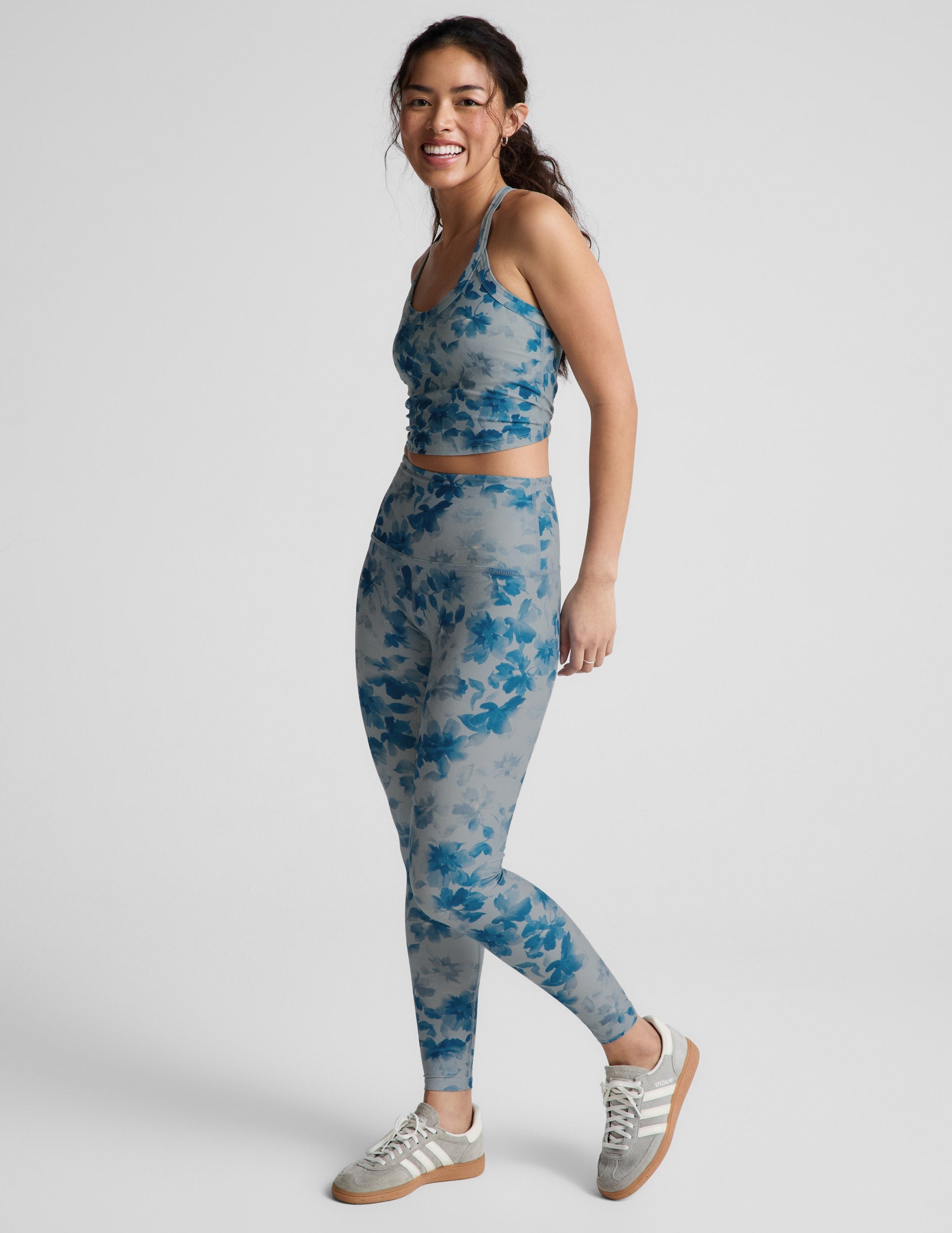 Beyond Yoga Daydream Meadow SoftMark On The Up Cropped Tank