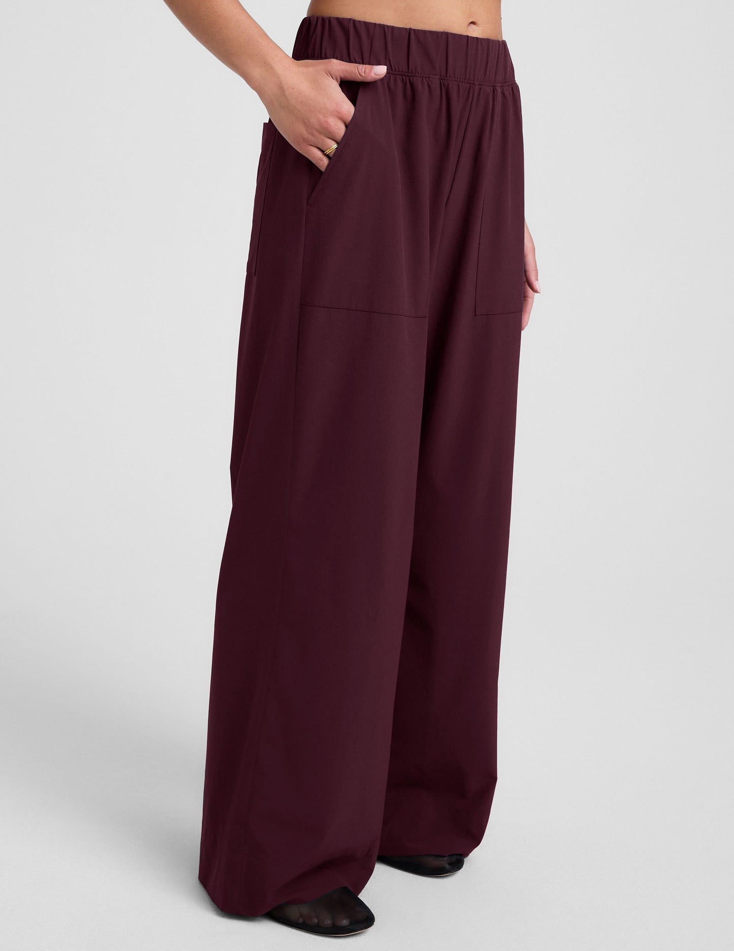 Beyond Yoga Women's Casual Stretch Wide Leg Pants - Black Cherry
